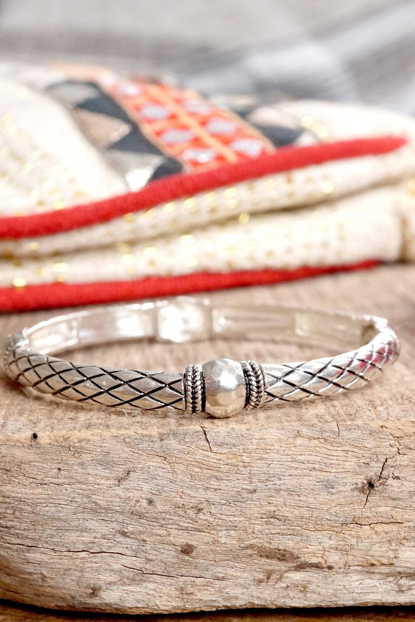 Timeless Layering Textured Bangles:Criss Cross - Silver