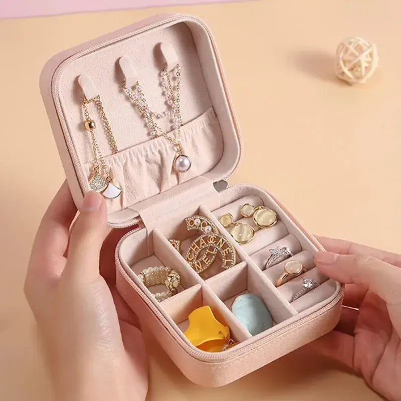 Travel Leather Jewelry Case: Pink