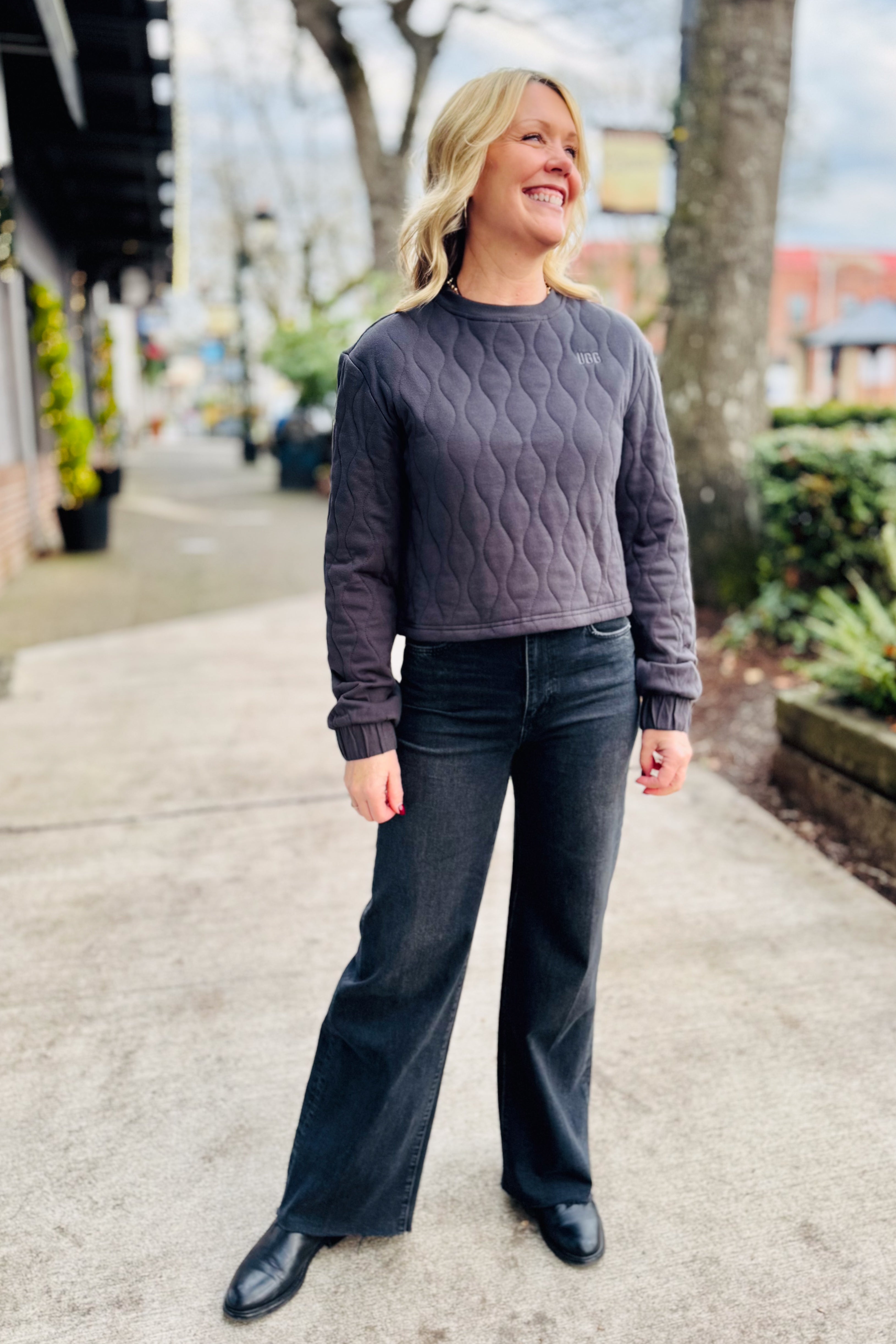 Anessa 31" w/ Raw Hem
