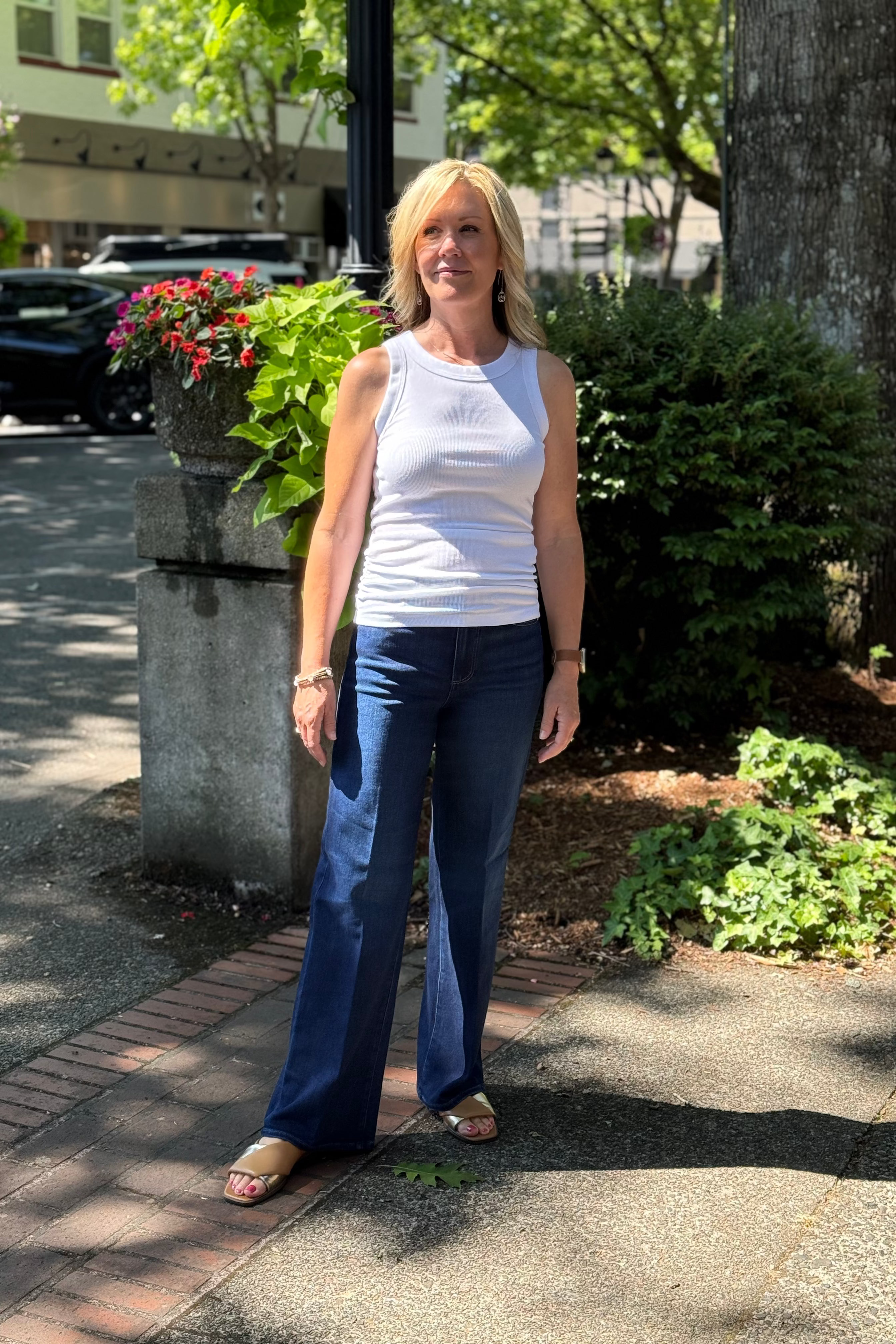 Anessa 31" finished hem denim