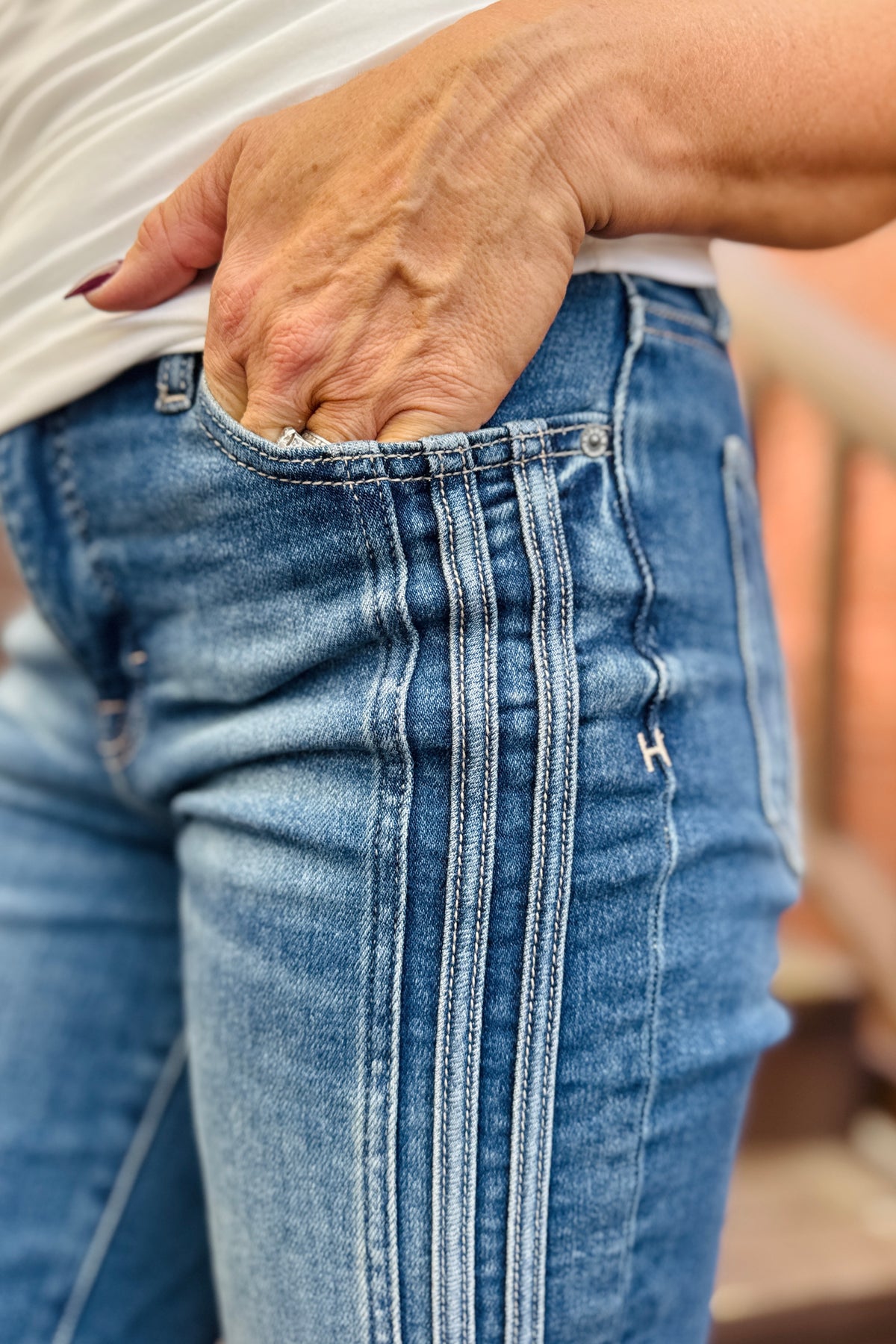 Ella Jeans