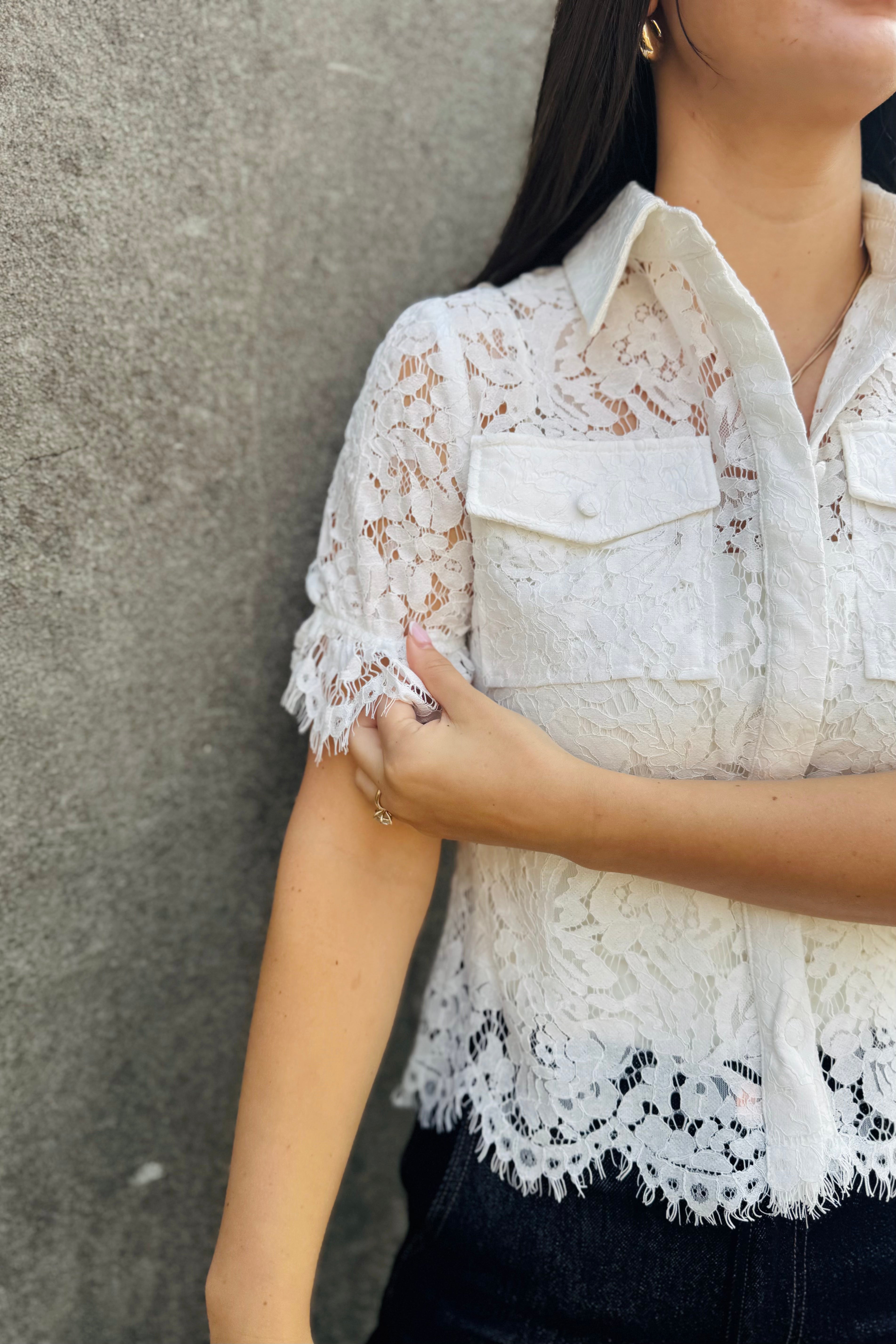 Floral Lace Elastic Cuff Top