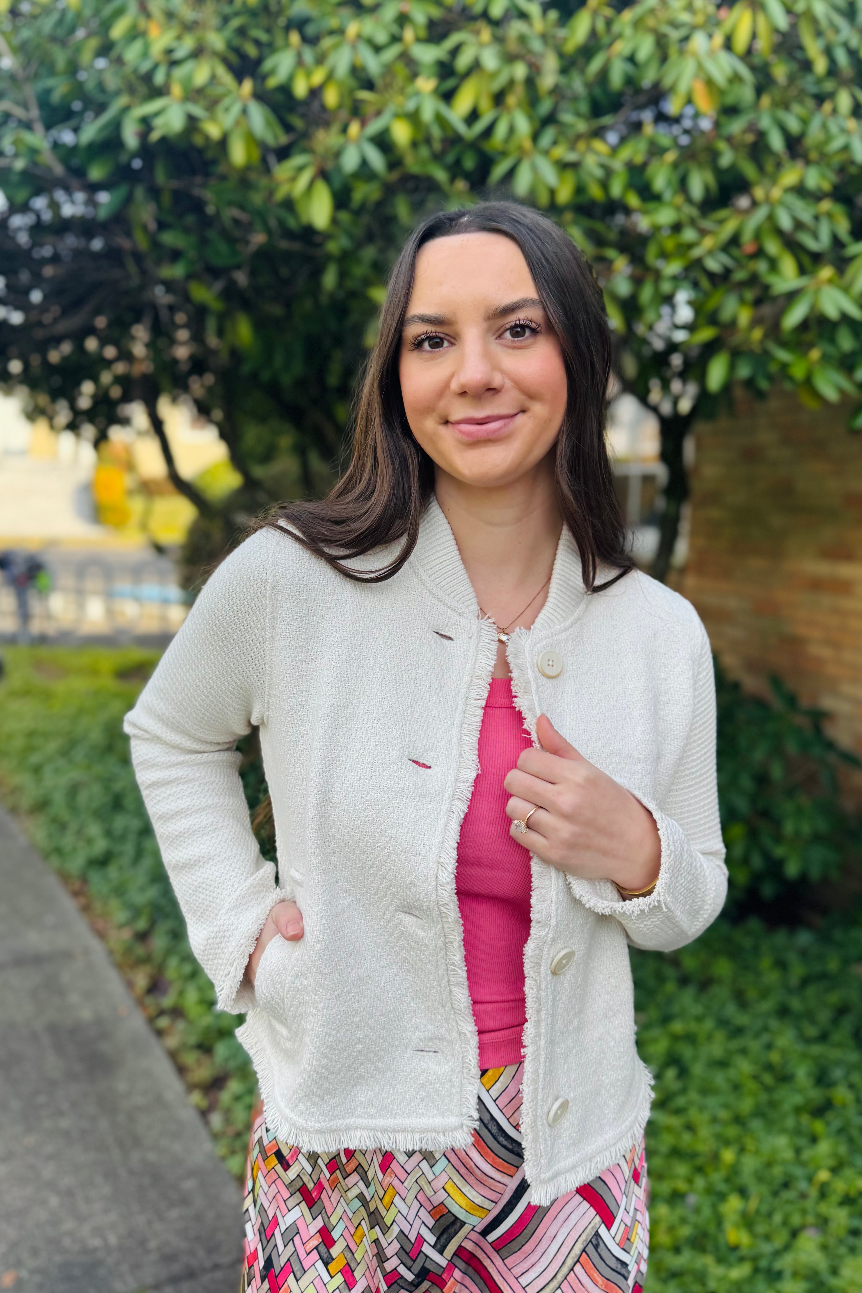 This bomber jacket is so stylish and very Chanel! we love pair this knit jacket with a easy tanks or tee and a cute flowy skirt or classic denim. Wear it on the plane, at work, or when the nights get a little chilly.!