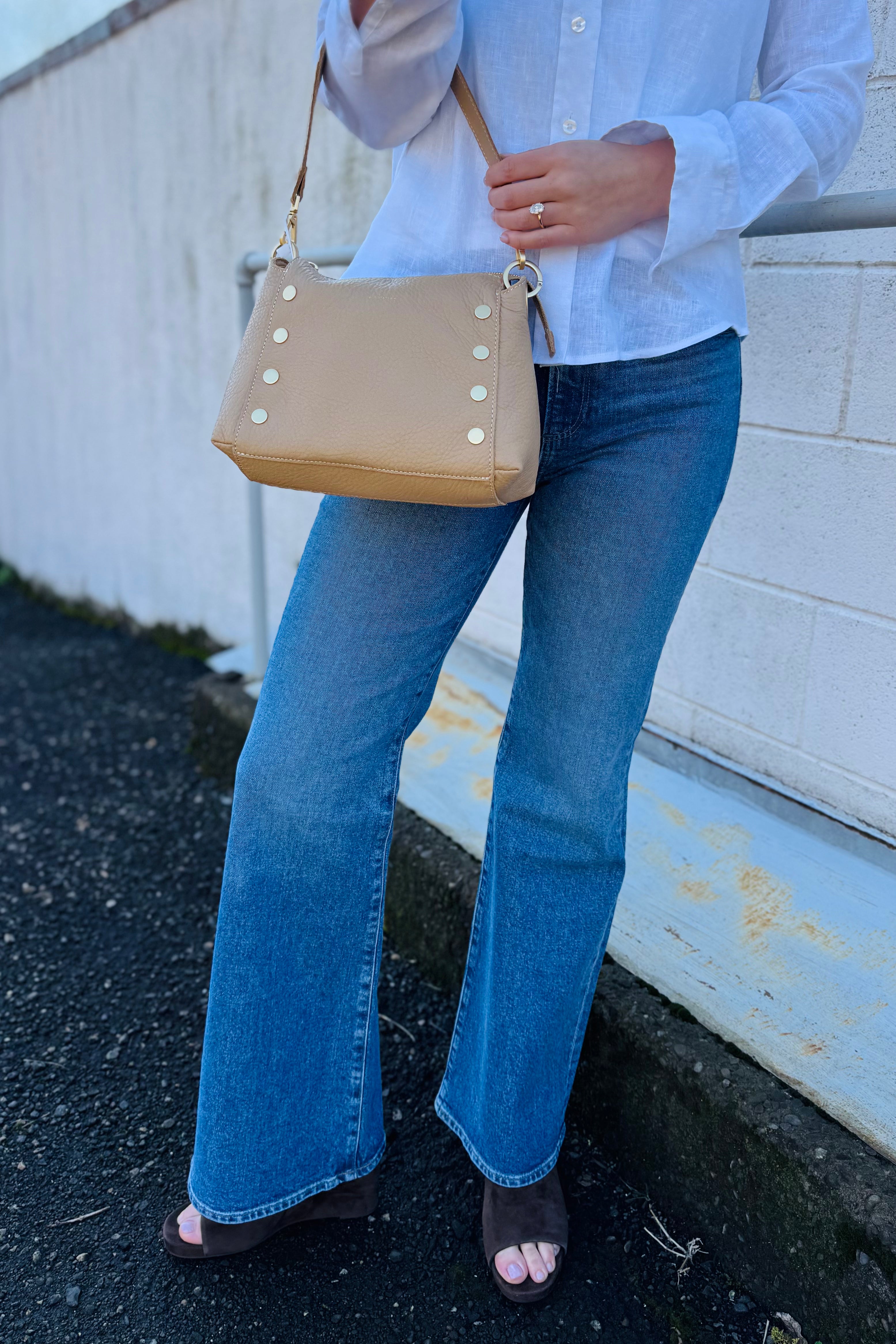 Bryant Med-Toasty Sand