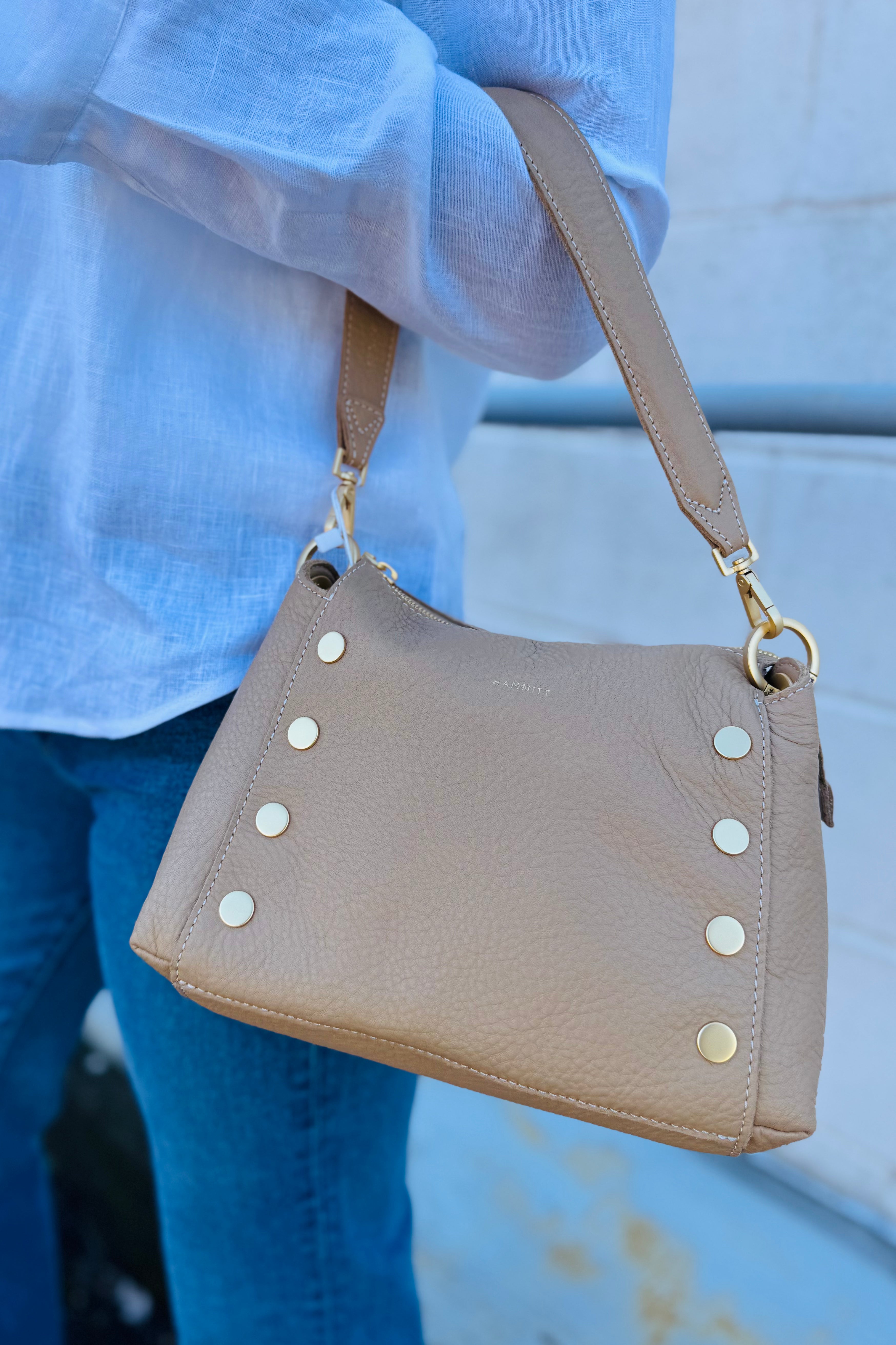 Bryant Med-Toasty Sand