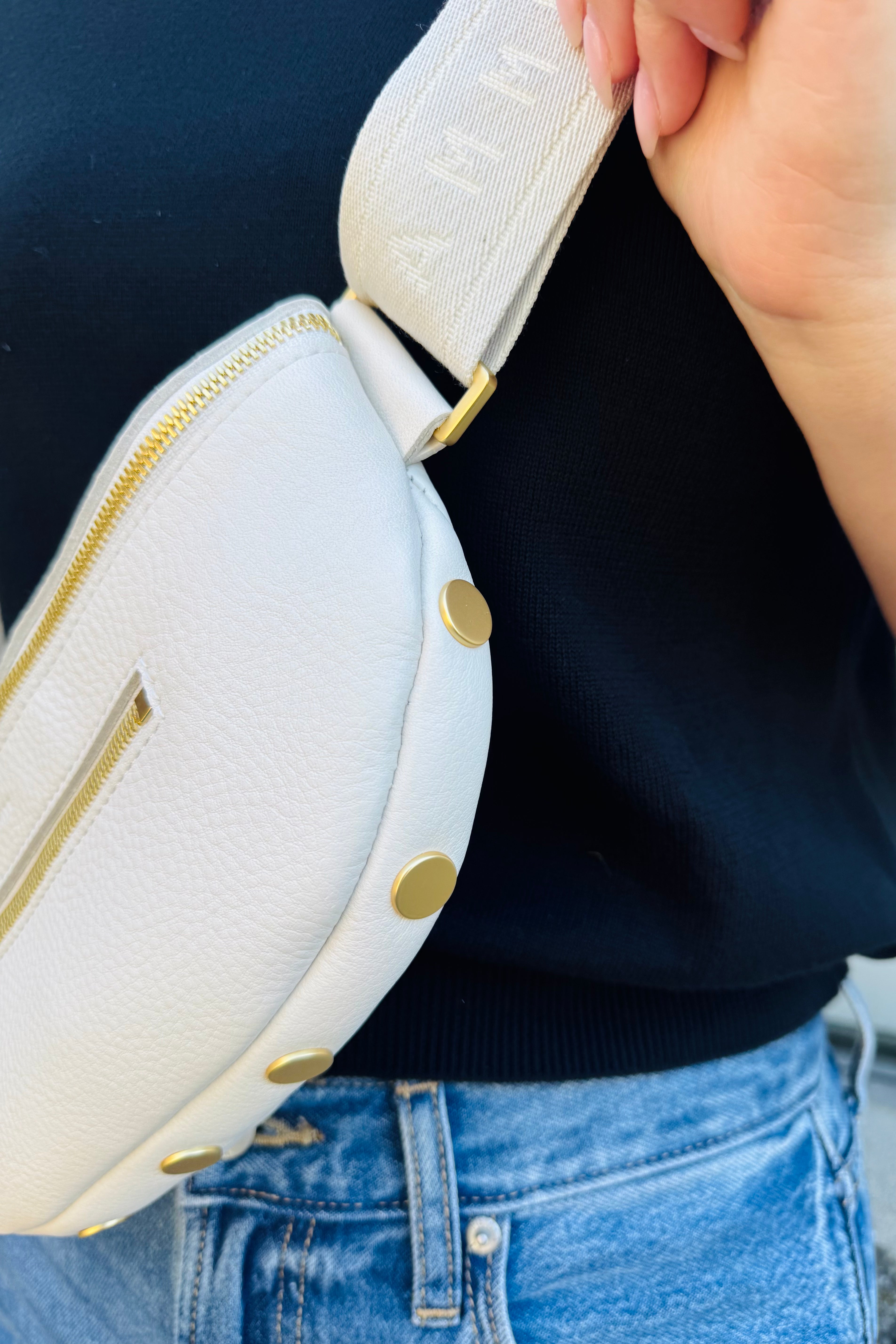 Charles Medium Belt Bag