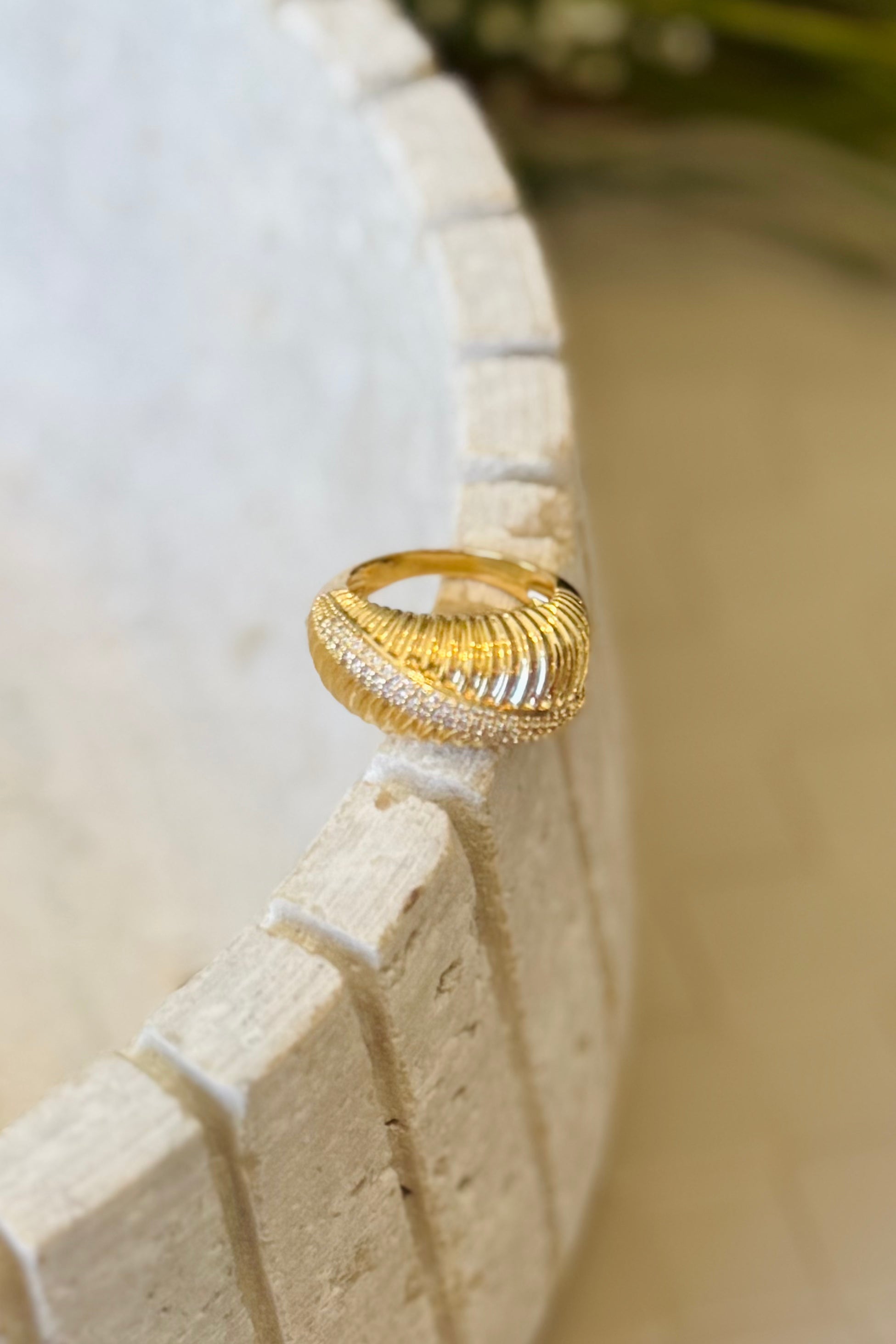 Ava Ring