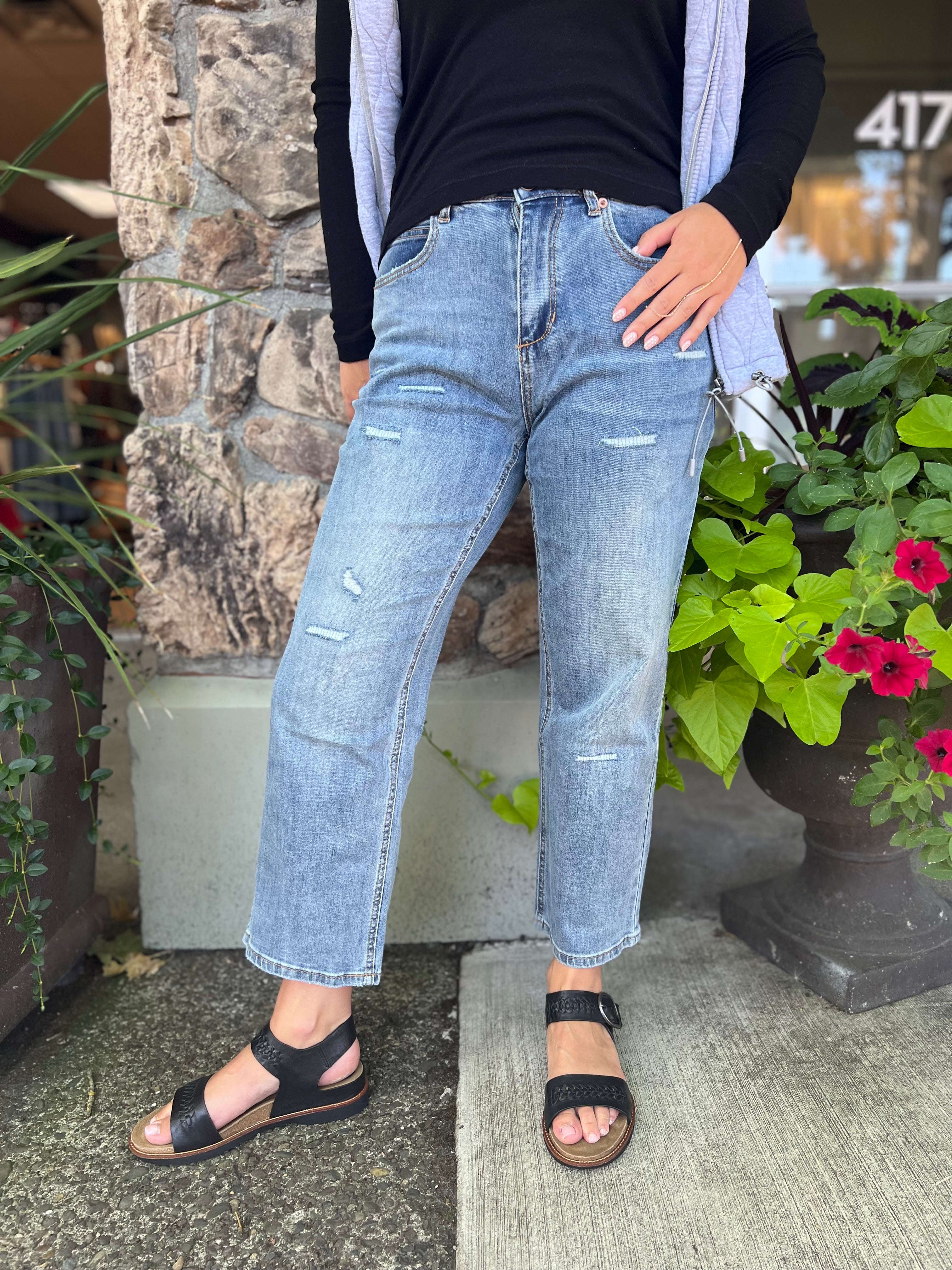 Audrey Super Straight Flood Jeans