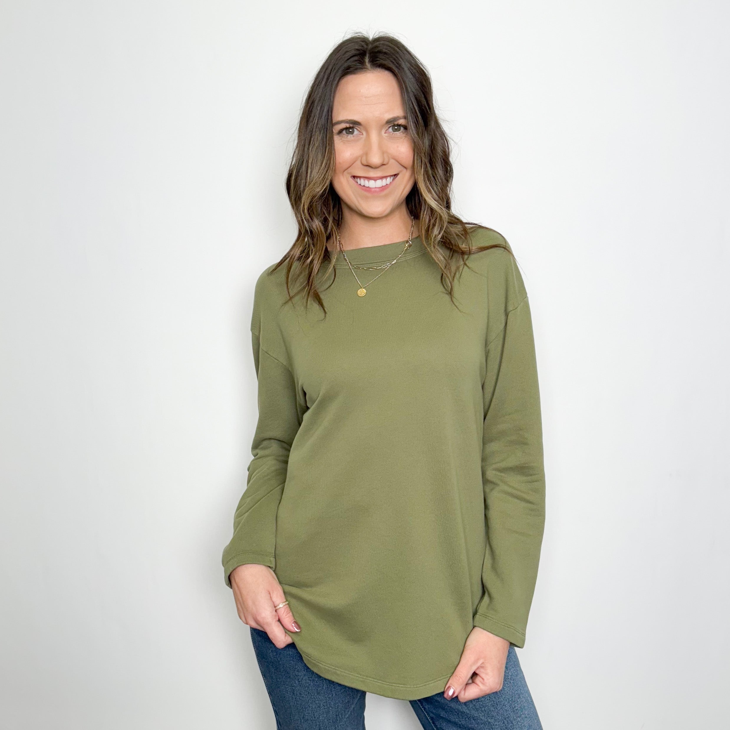 L/S high Crew Shirt-tail Tee