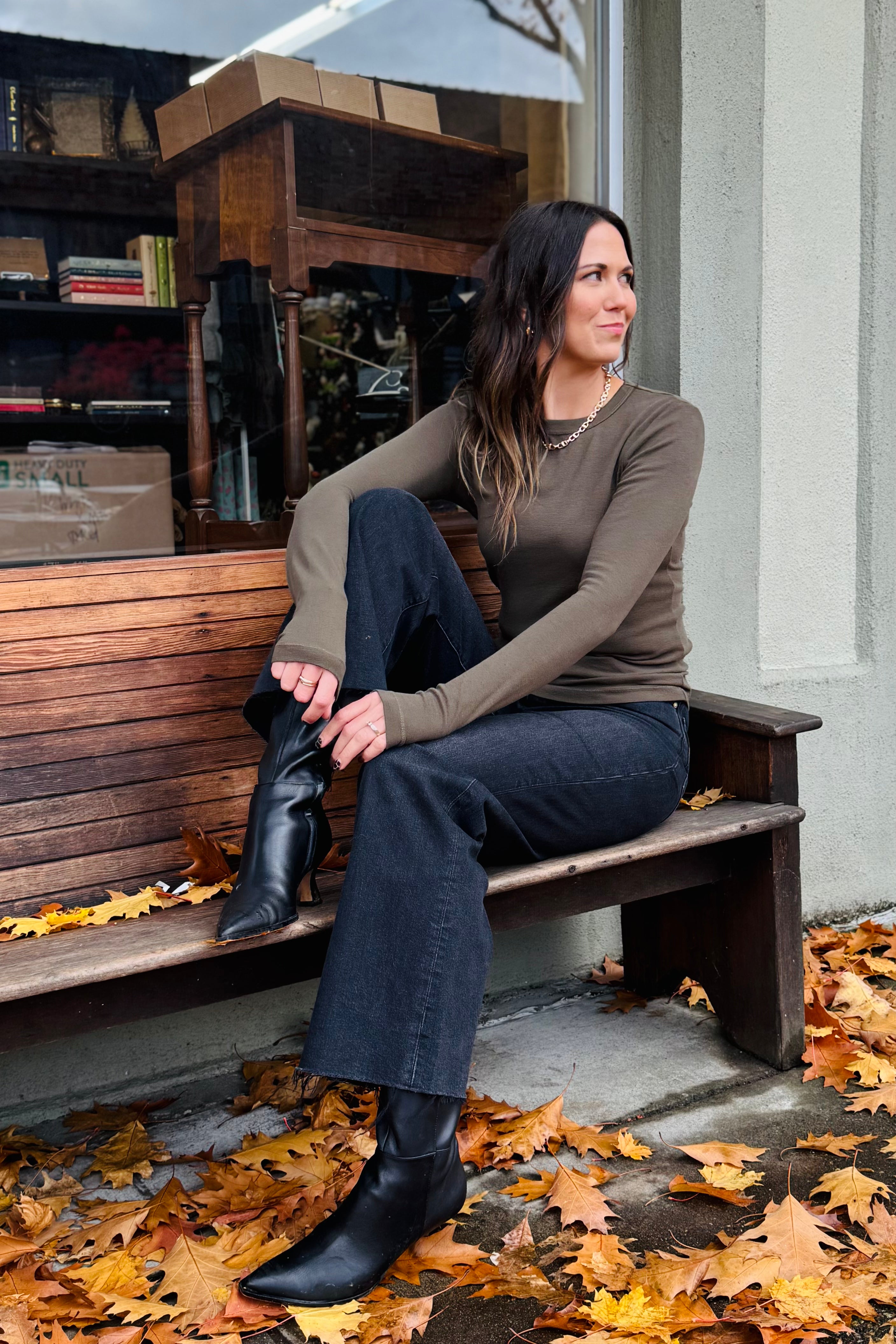 Luxx L/S Crewneck - Olive