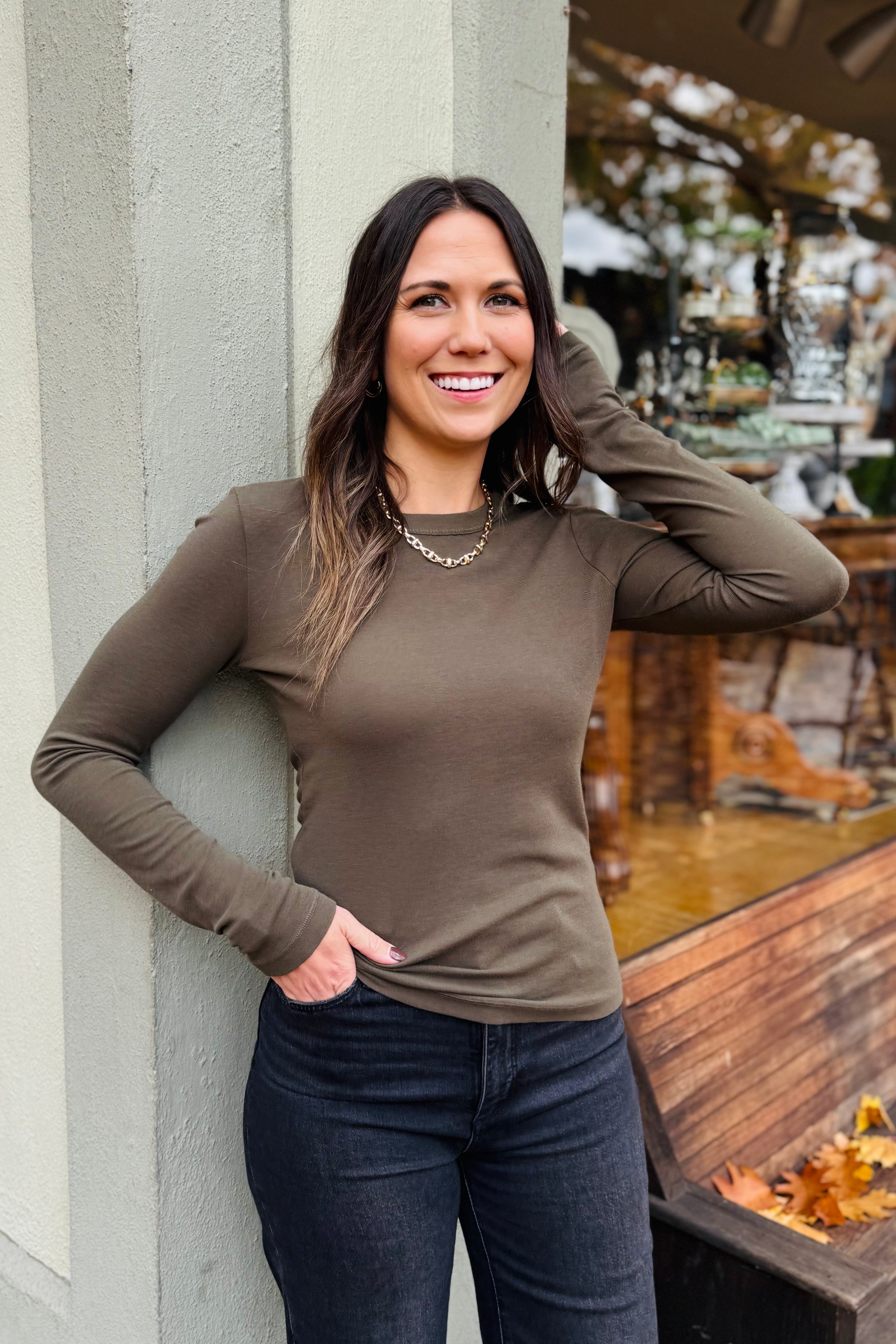 Luxx L/S Crewneck - Olive