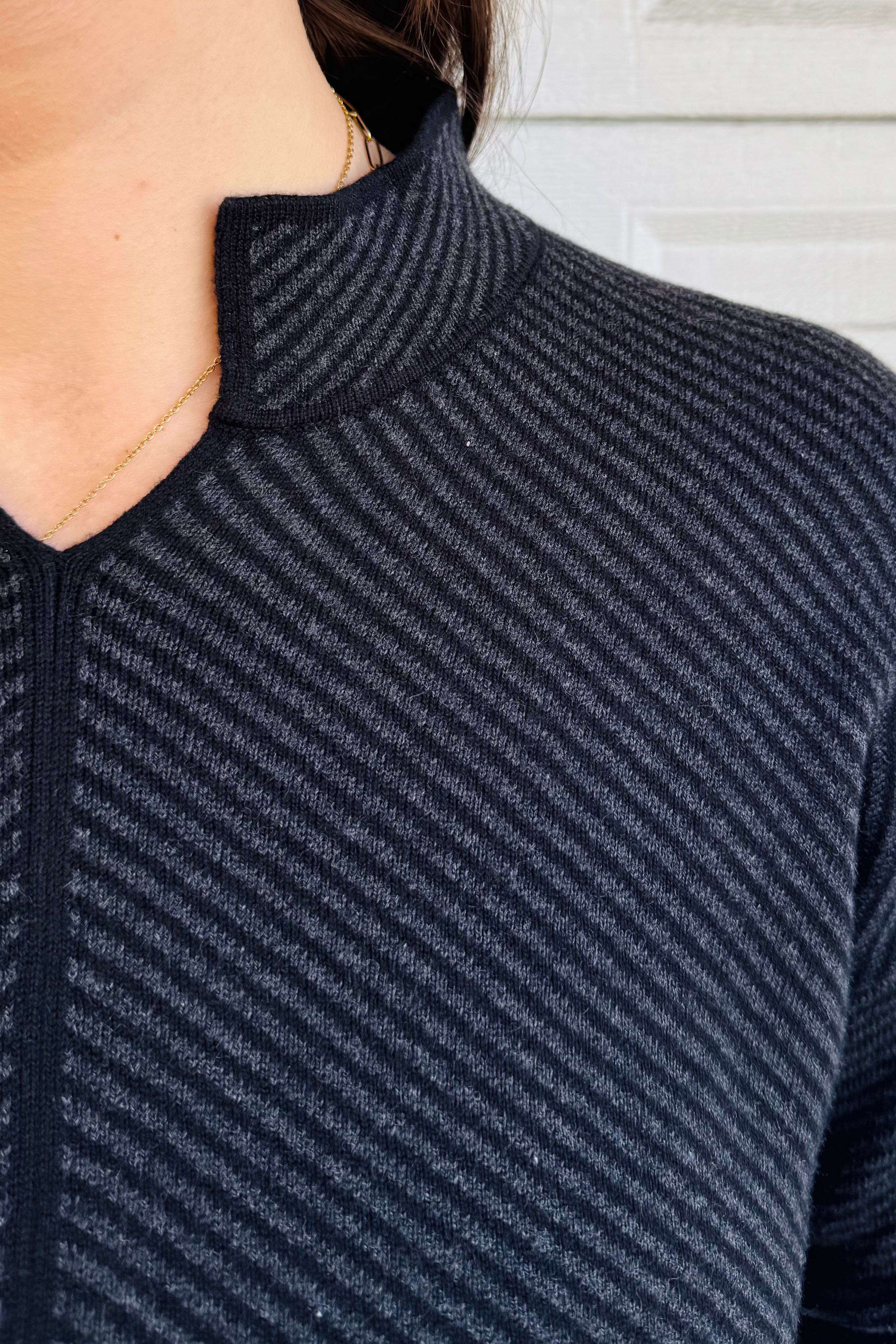 Neru Collar Sweater