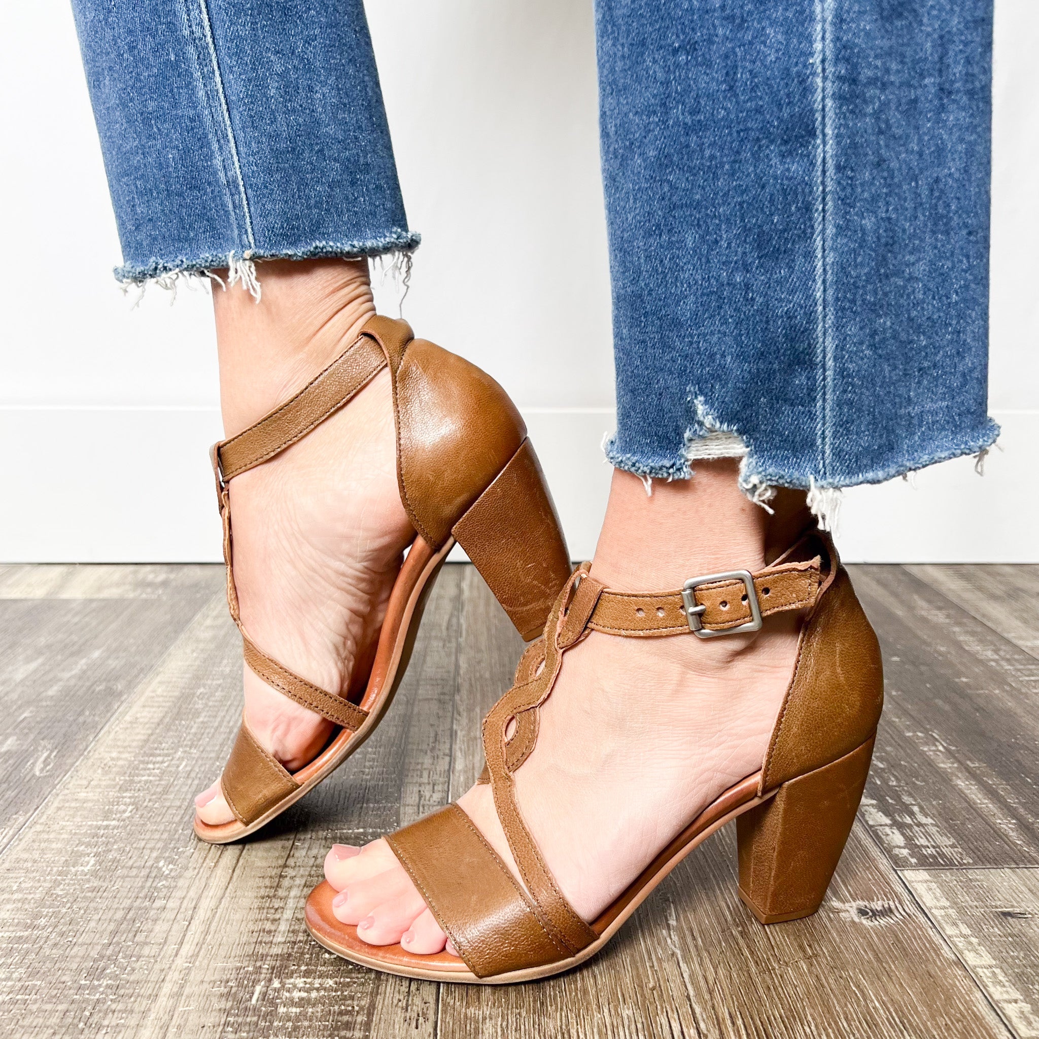 Pixie Sandal