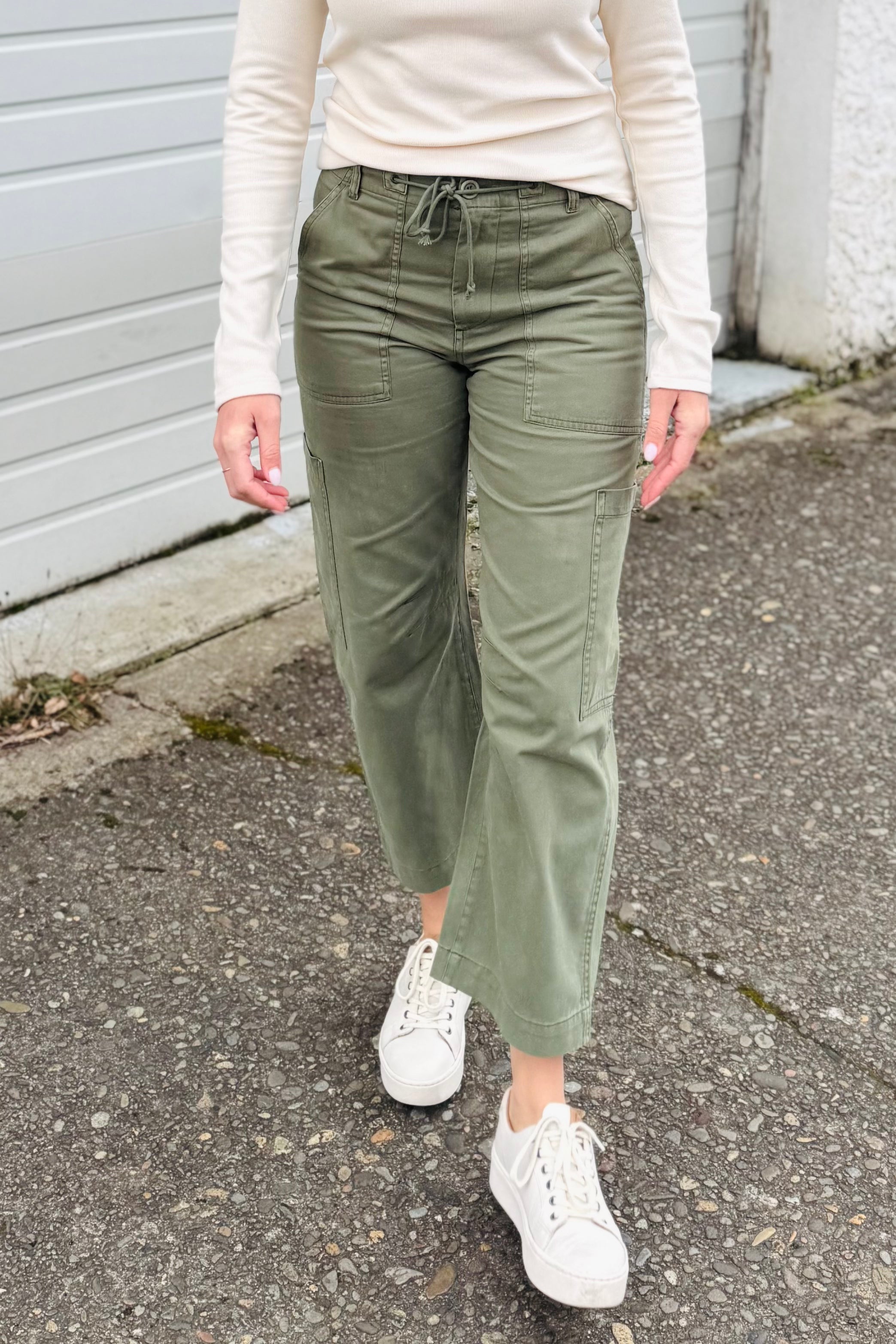 Sabrina Curved Utility Pant