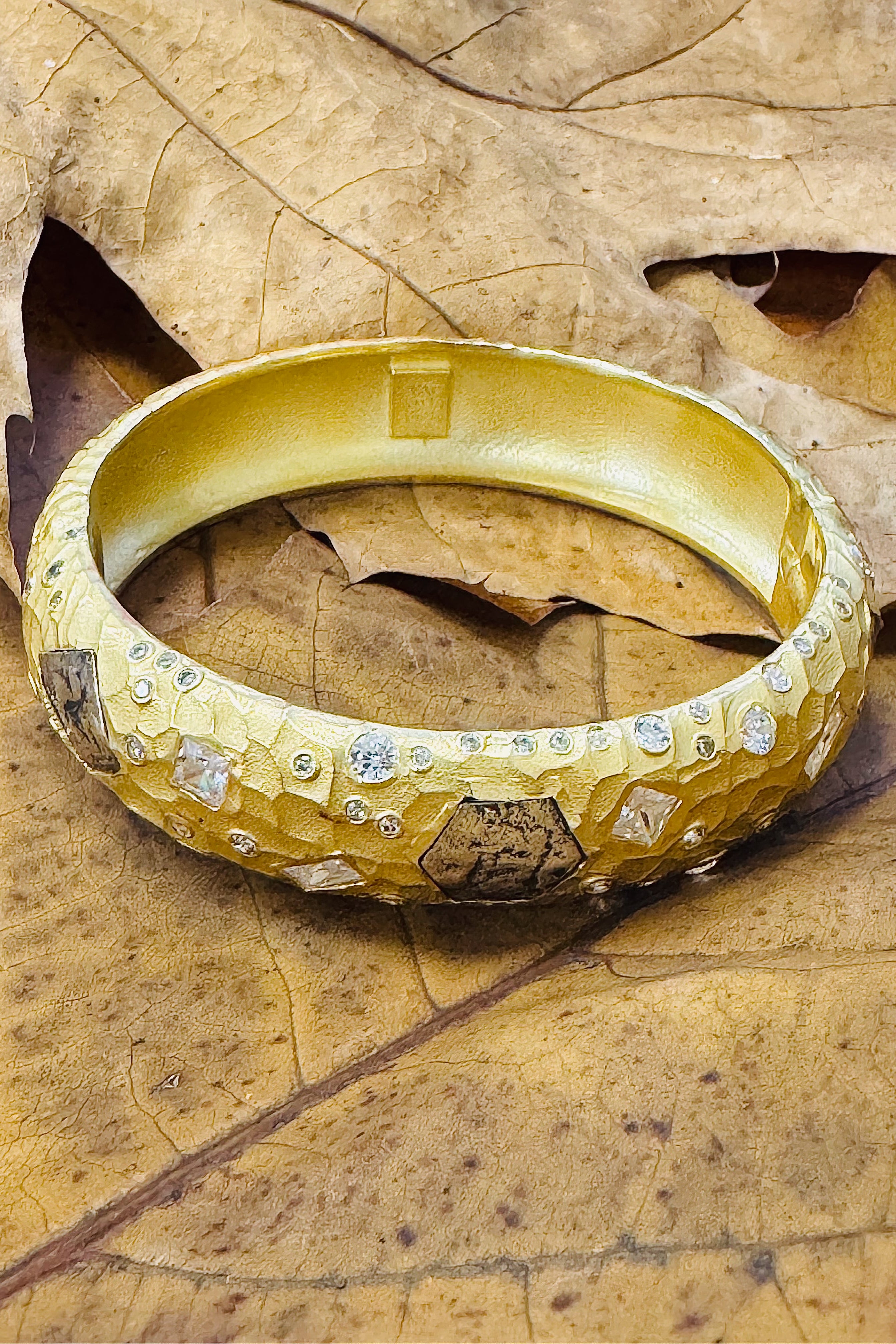 Redondo Gold Bangle