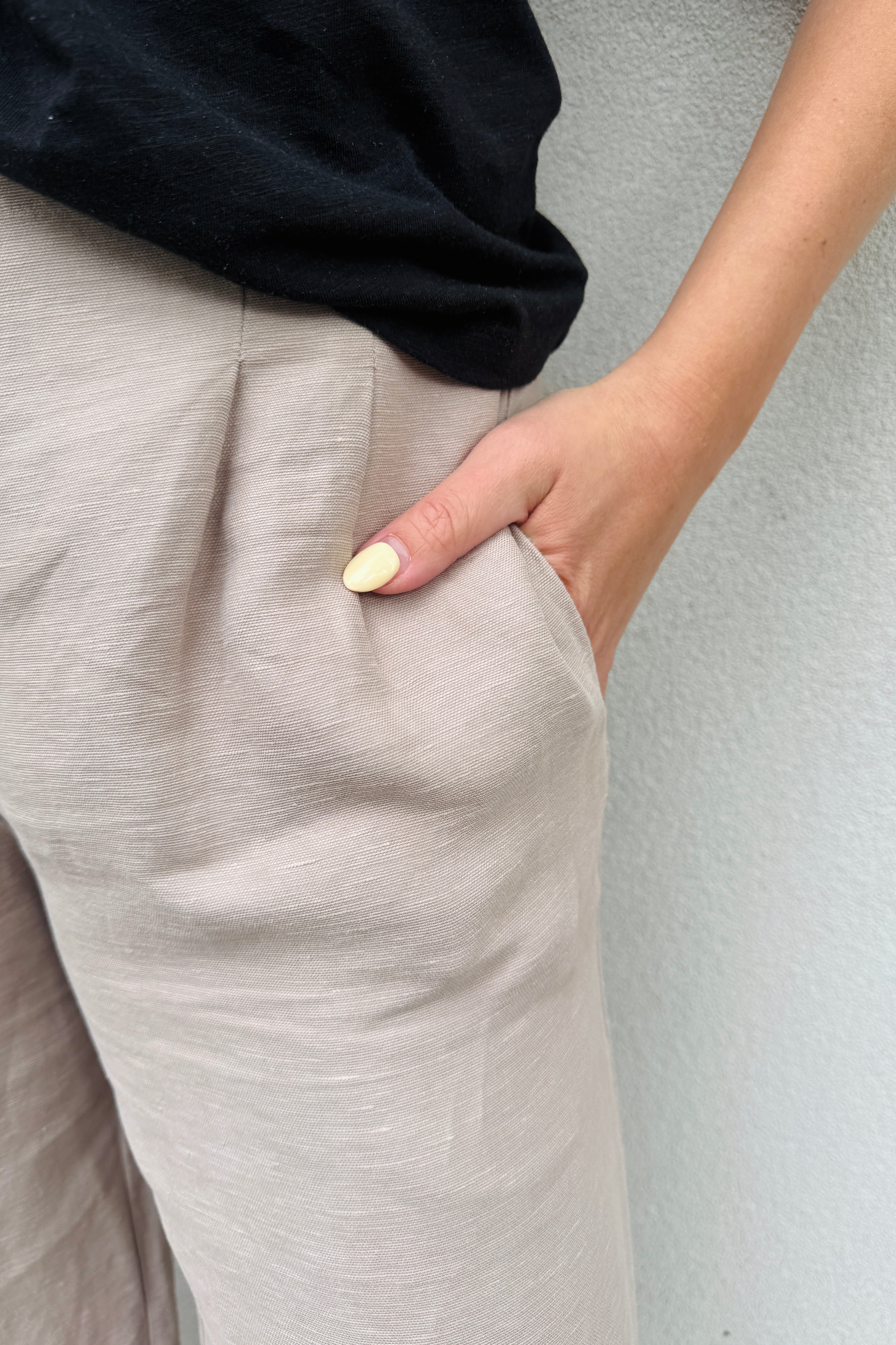 Raw Edge Pleated Pants