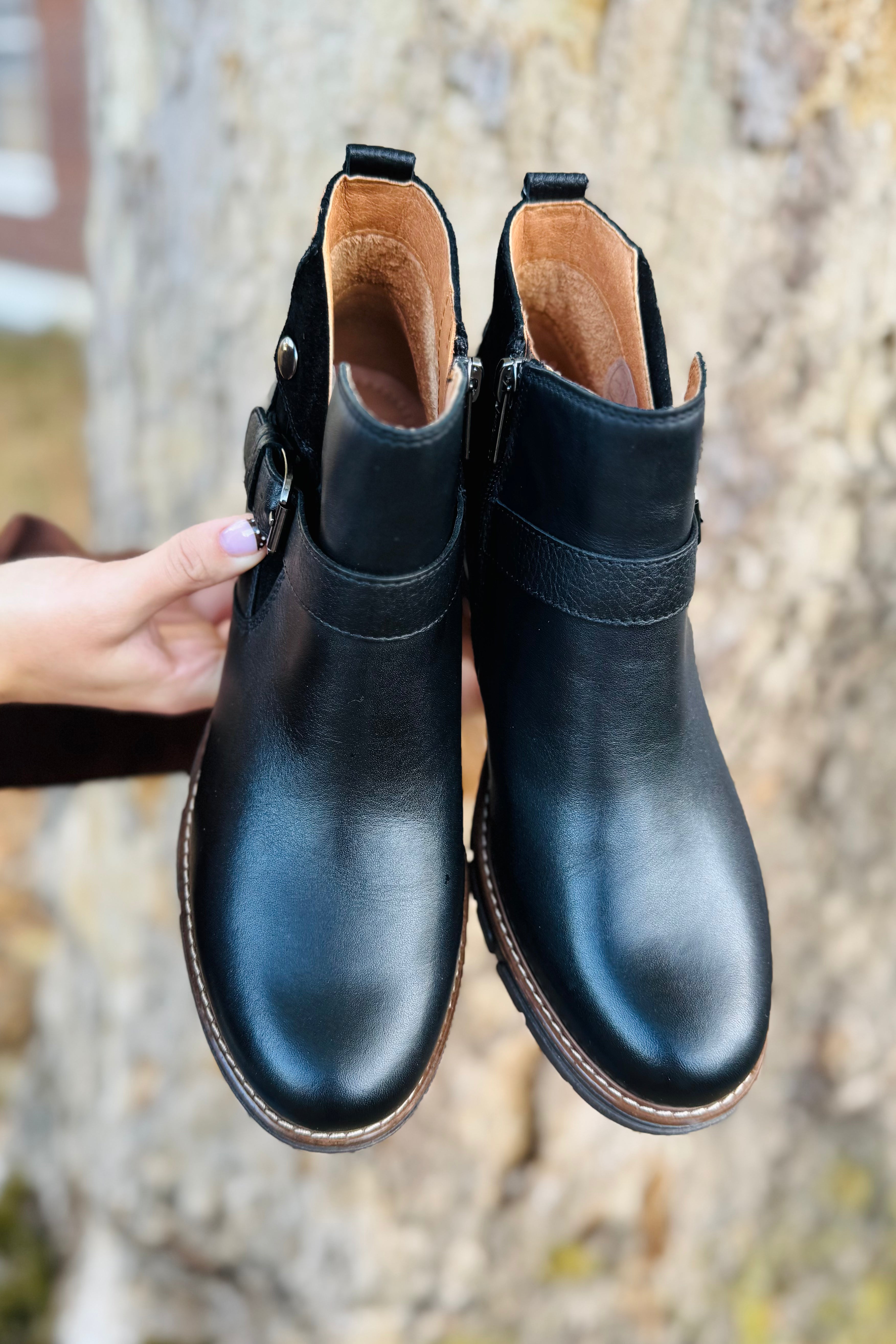 San Sebastian Lace-Up Boot - Black