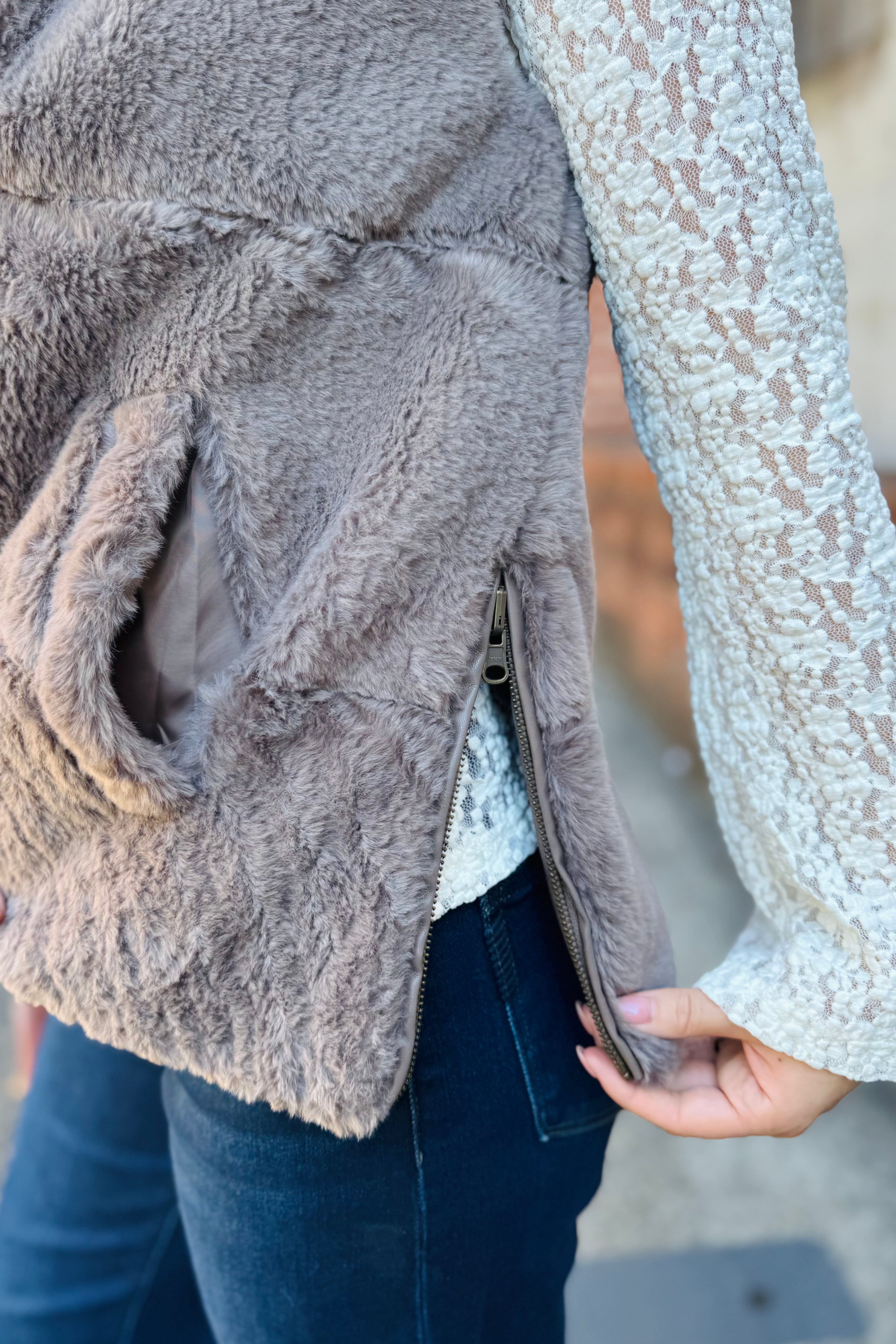 Sarah Side-Zip Vest - Soft Brown