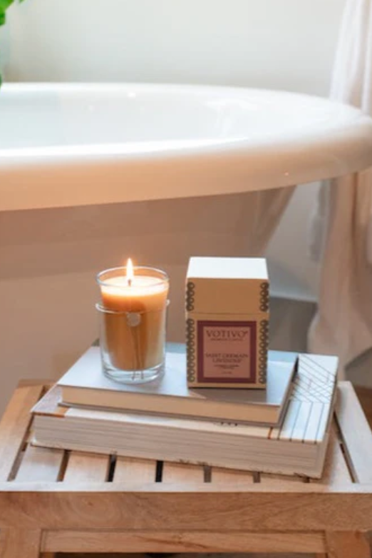 Aromatic Candle