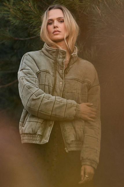 Chaser Quilted Long Sleeve Jacket in Olive