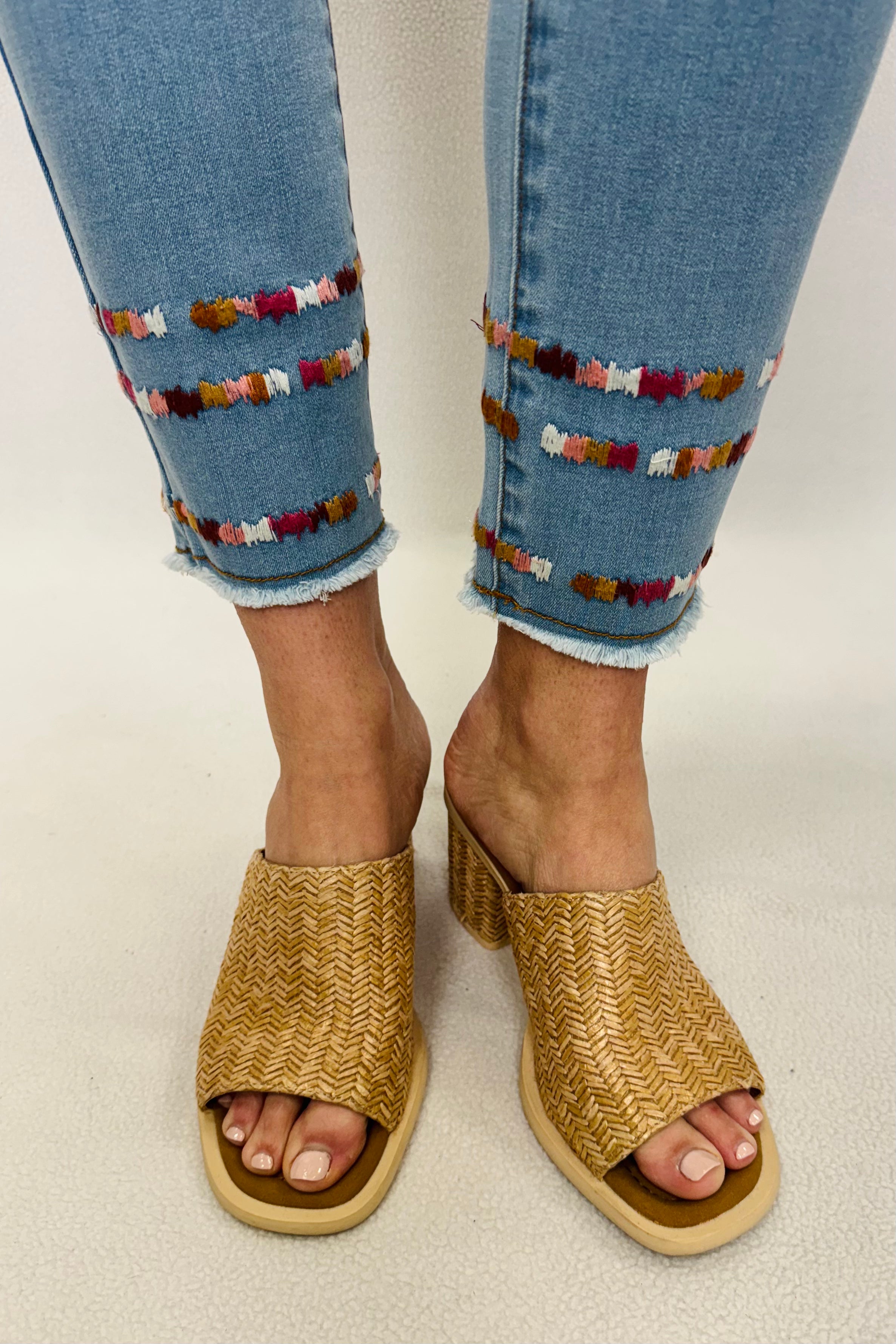 Audrey Pull On W/Embroidery