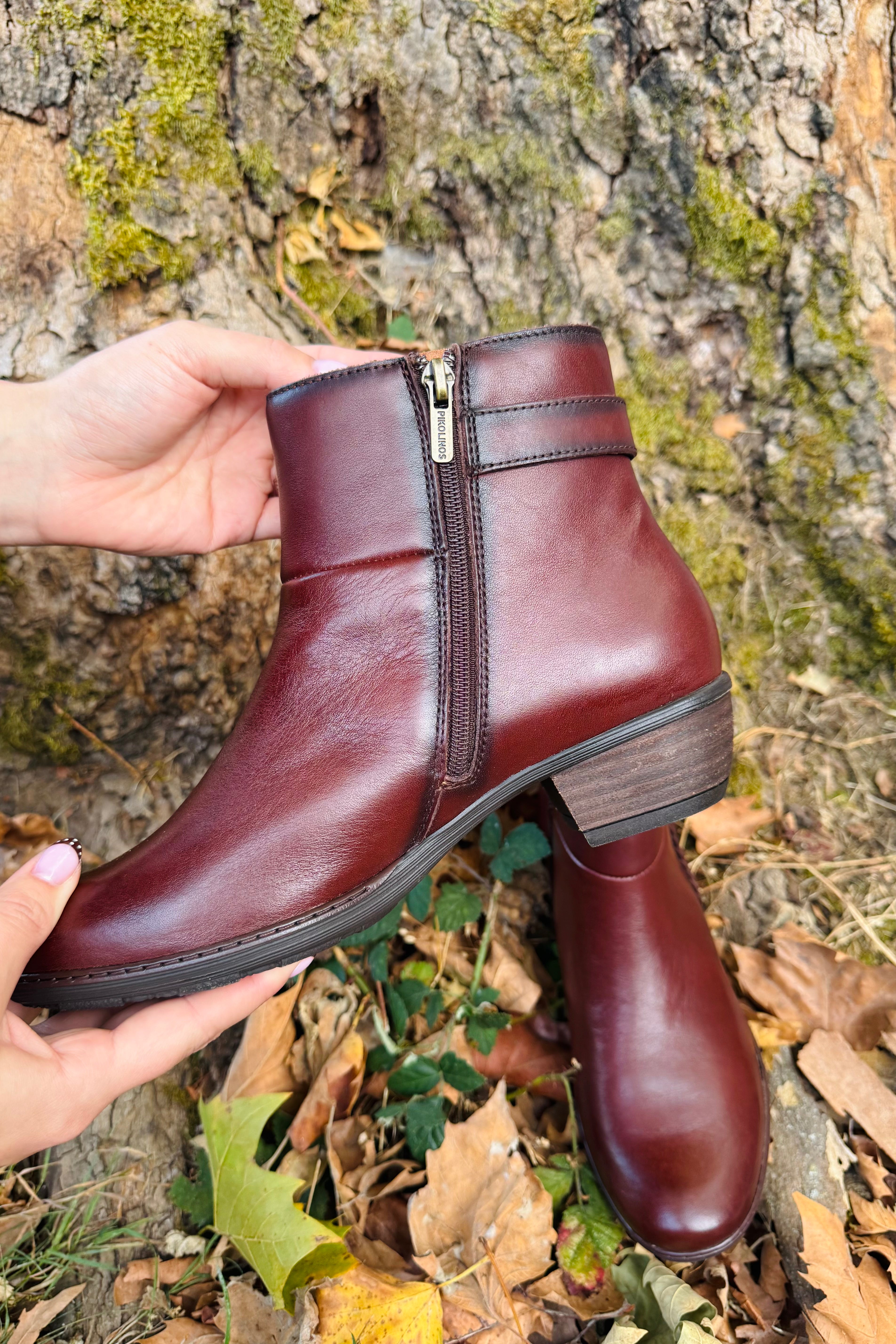 Utiel Buckle Ankle Boot - Caoba