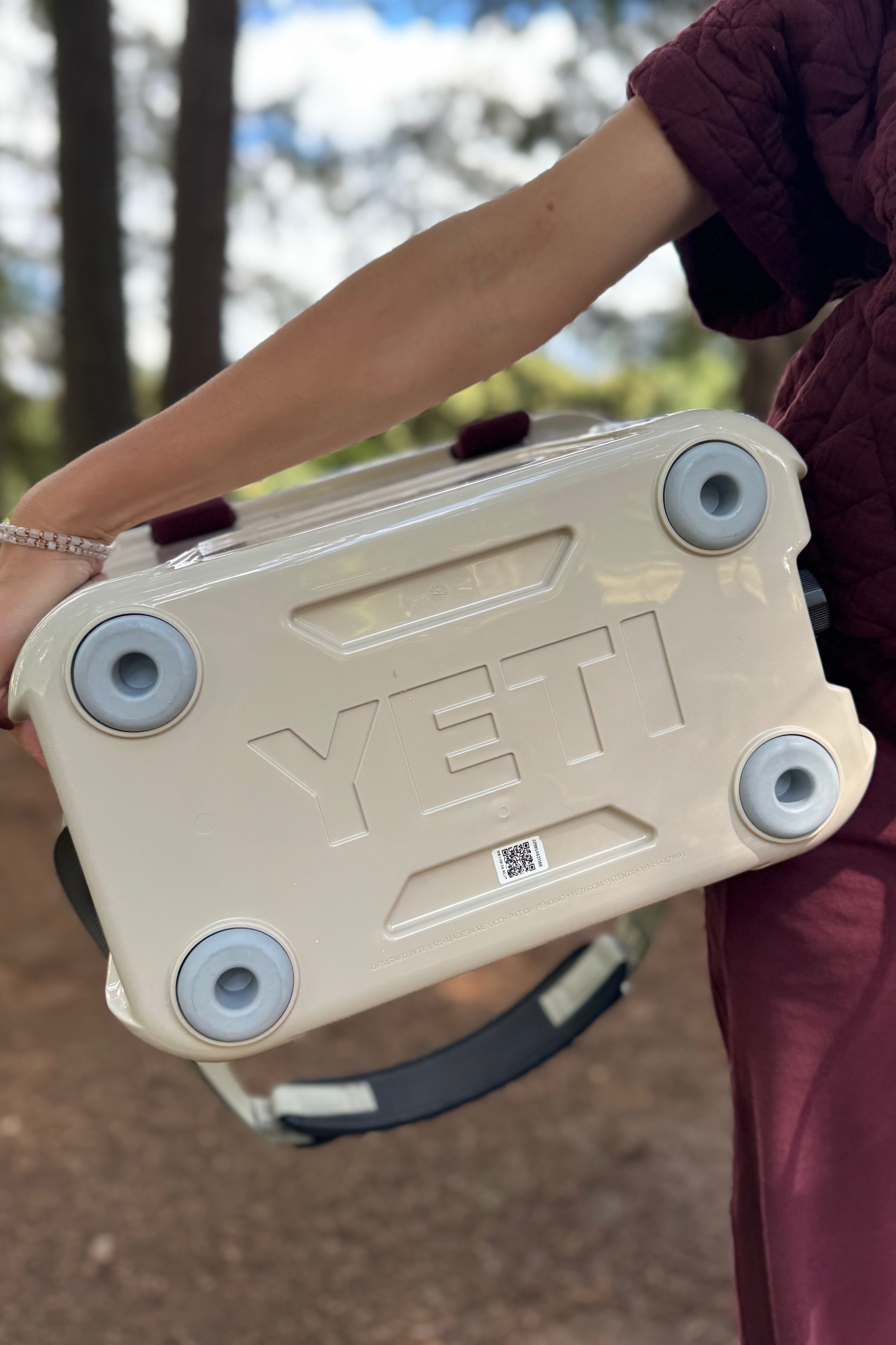 YETI Roadie 15 Hard Cooler - Aspen/Pampa/Wild Vine