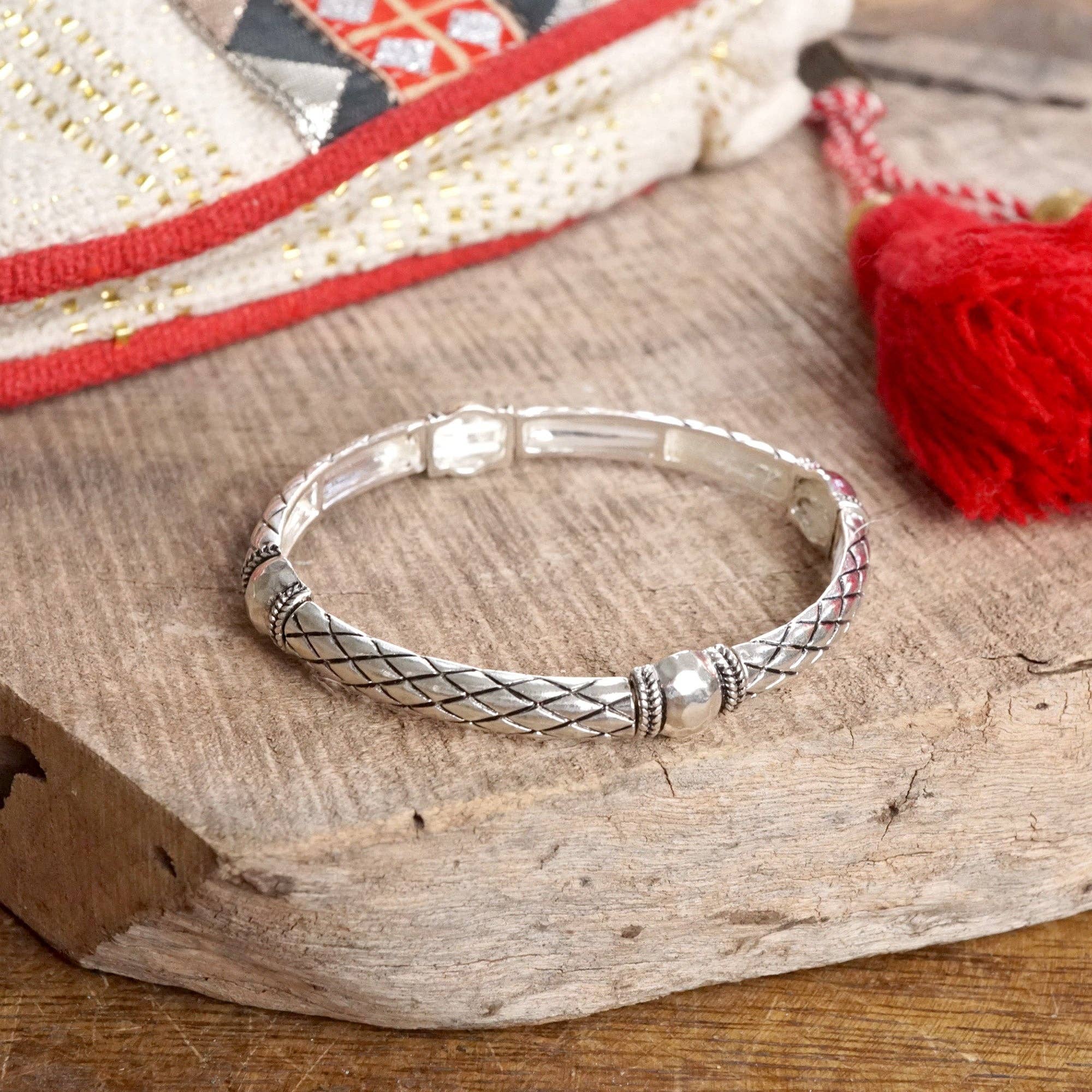 Timeless Layering Textured Bangles:Criss Cross - Silver