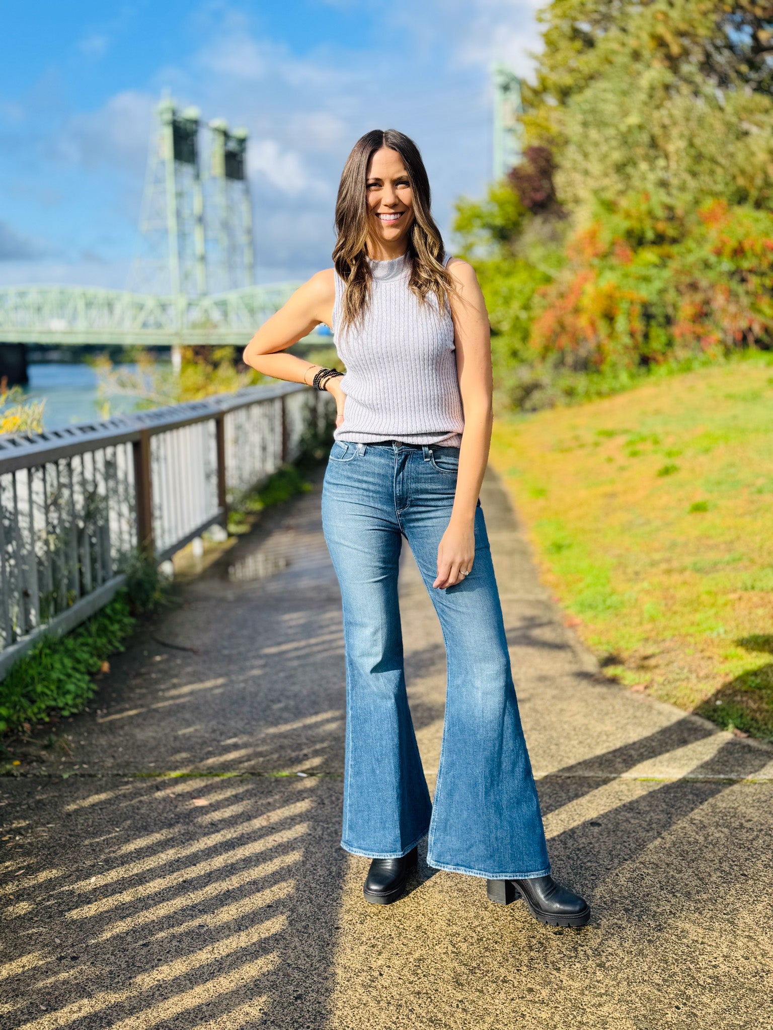 Charlie Flare Jean 32"