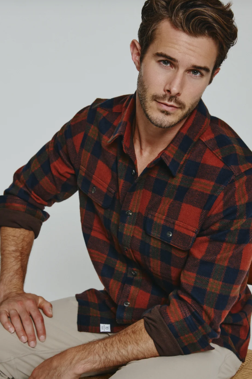 7 Diamonds Generation long sleeve shirt in Amber, a soft-touch double-knit jacquard layer for fall weekends, the office, travel and dinners out