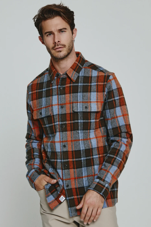7 Diamonds Generation long sleeve shirt in Bronze, a soft-touch double-knit jacquard layer for fall weekends, the office, holiday parties and dinners out