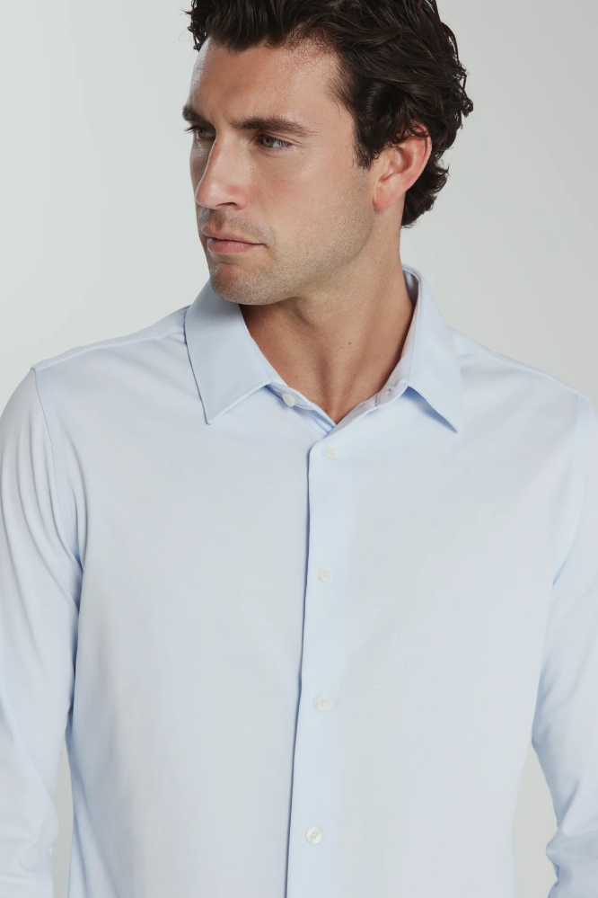 7 Diamonds Girona long sleeve in Light Blue, a comfortable stretch button-up for the office, date nights, weddings and dinners out
