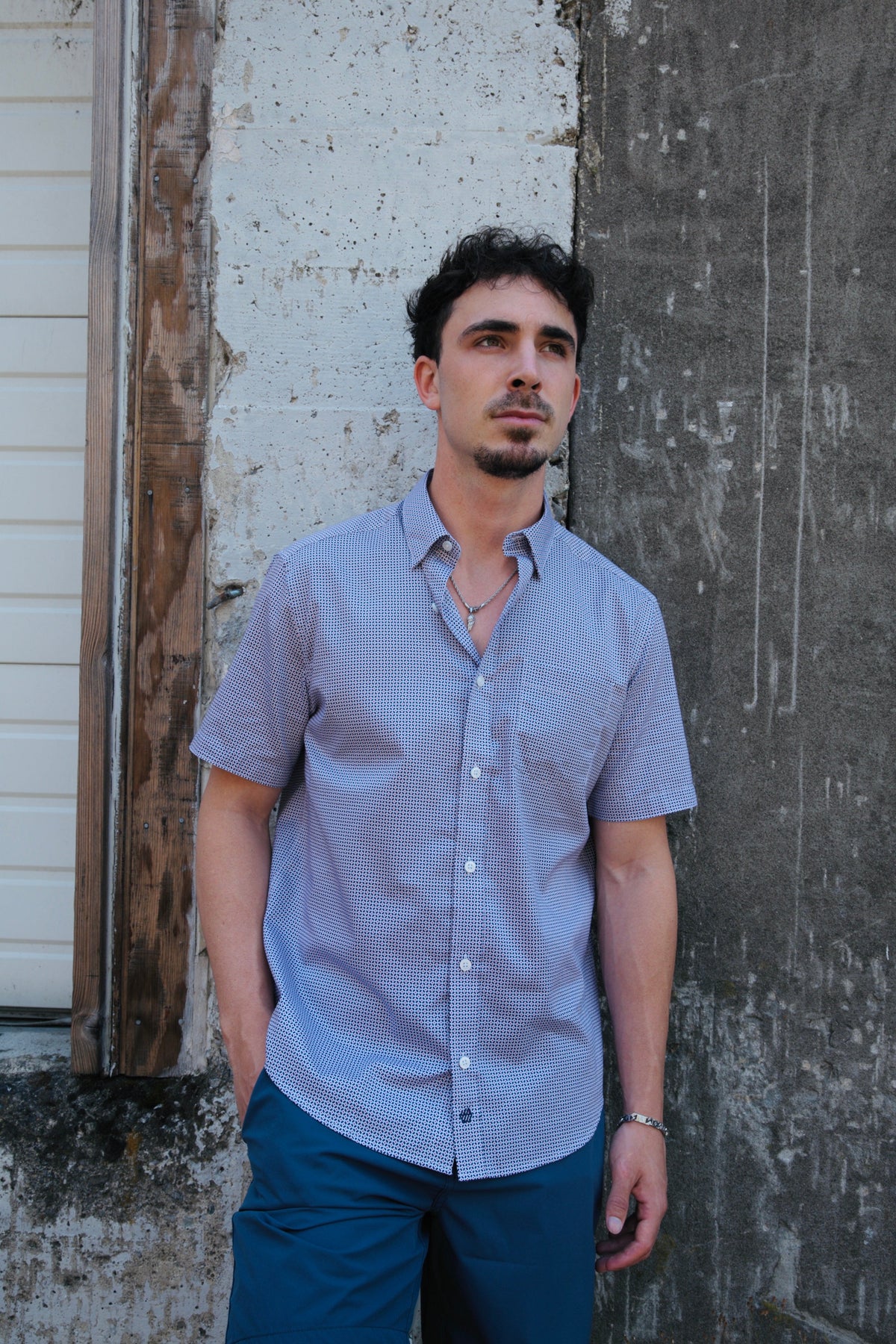 Johnston & Murphy Logan Printed S/S Shirt-Mini Floral in Navy/Red Mini Floral, a breezy short sleeve shirt for vacations, summer weddings, patio dinners and warm weekends