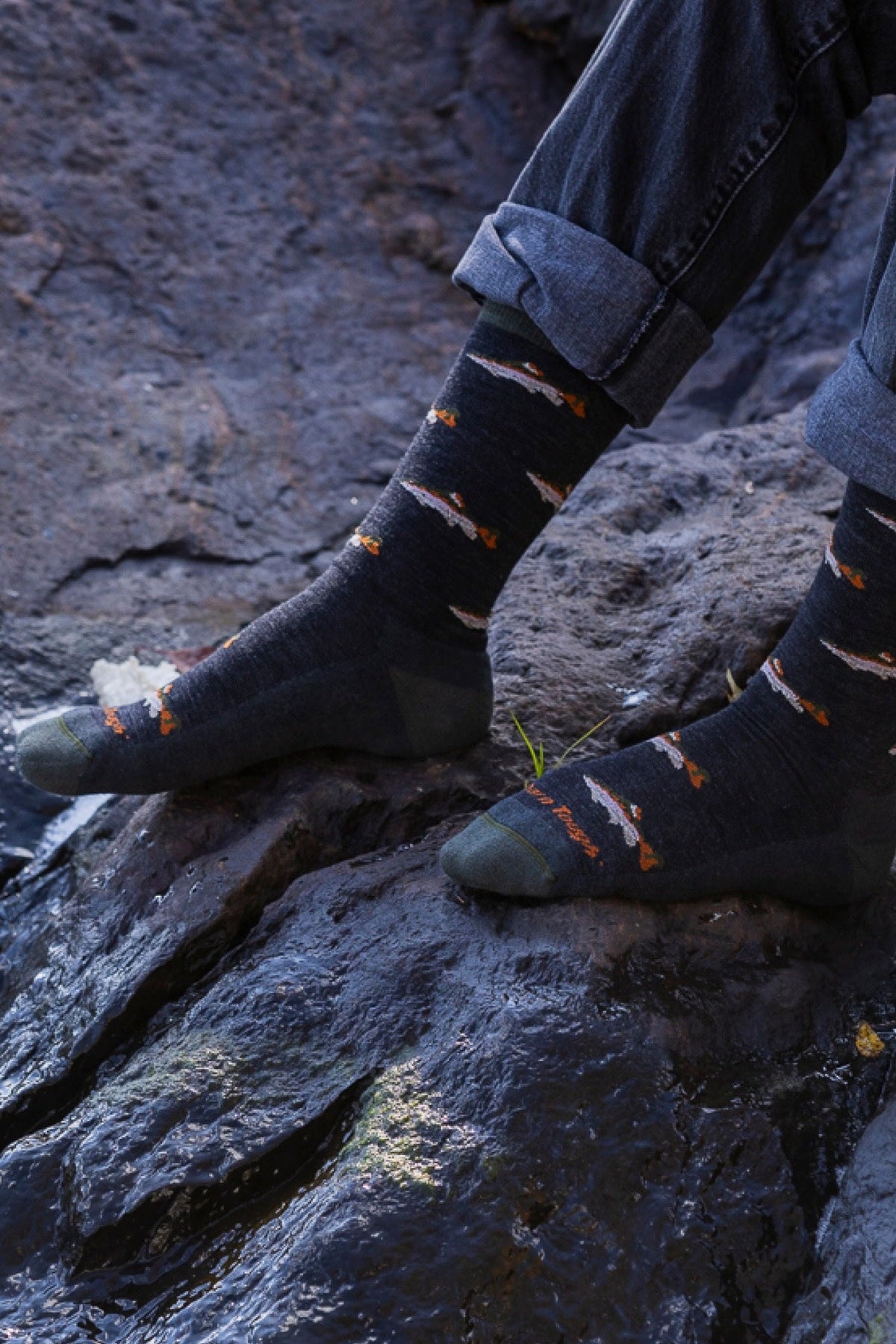Darn Tough Men's Spey Fly Crew Lightweight Lifestyle Socks in Charcoal, a trout-pattern merino crew sock for anglers, fishing trips and everyday wear with boots or sneakers, a great gift for fly fishermen, guaranteed for life