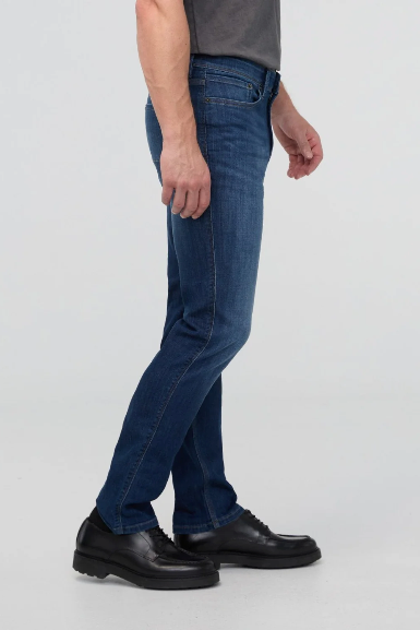 DUER Performance Denim - Ocean Swell, a go-to pair of jeans for the office, date nights, travel and weekends