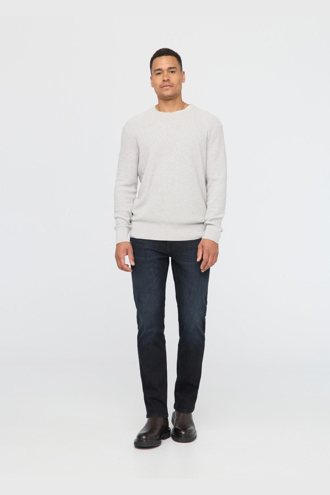 DUER Performance Denim+ straight jean in Carbon Stone, structured stretch denim that moves with you for work, travel, bike commutes and weekends