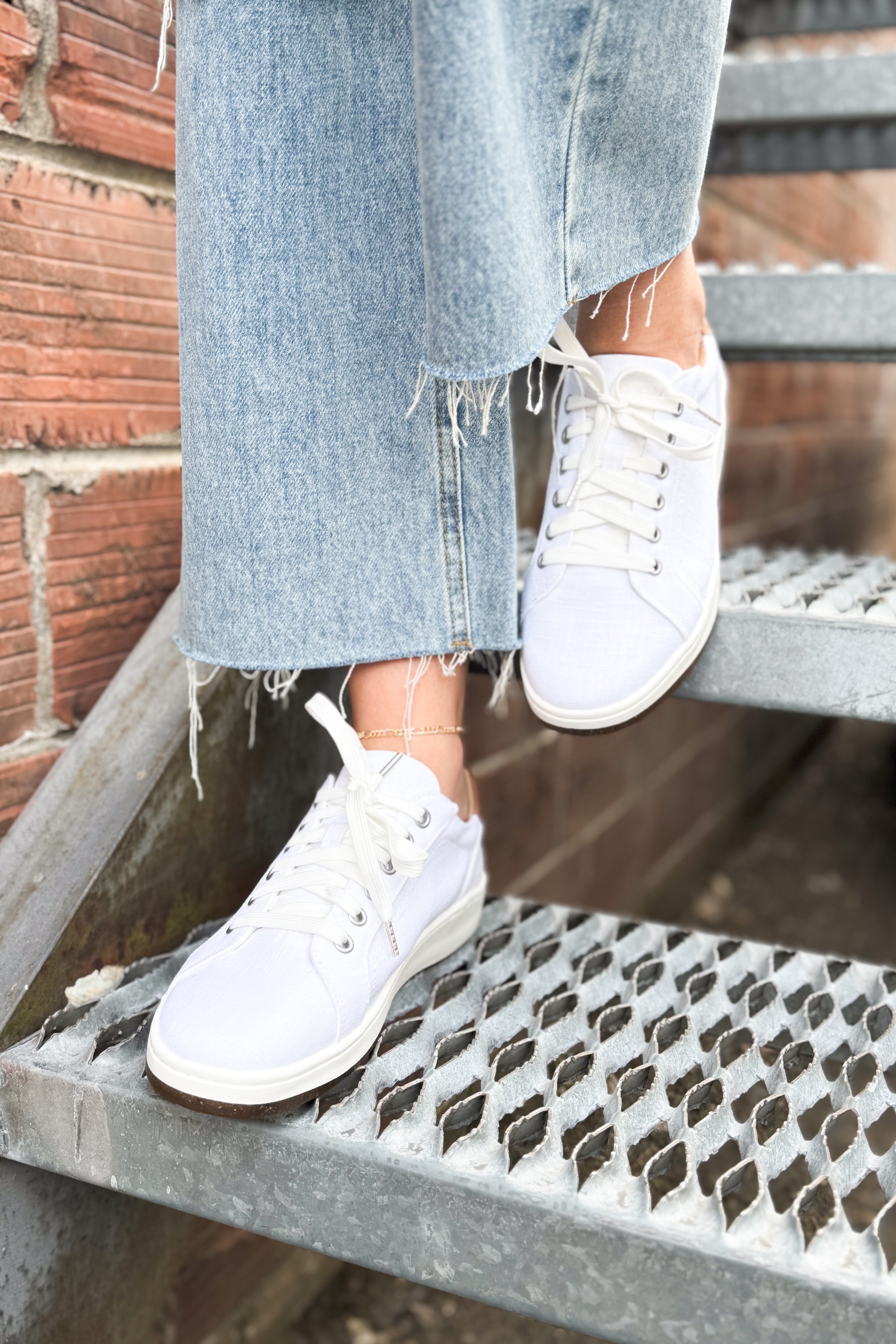 Renee Sneaker