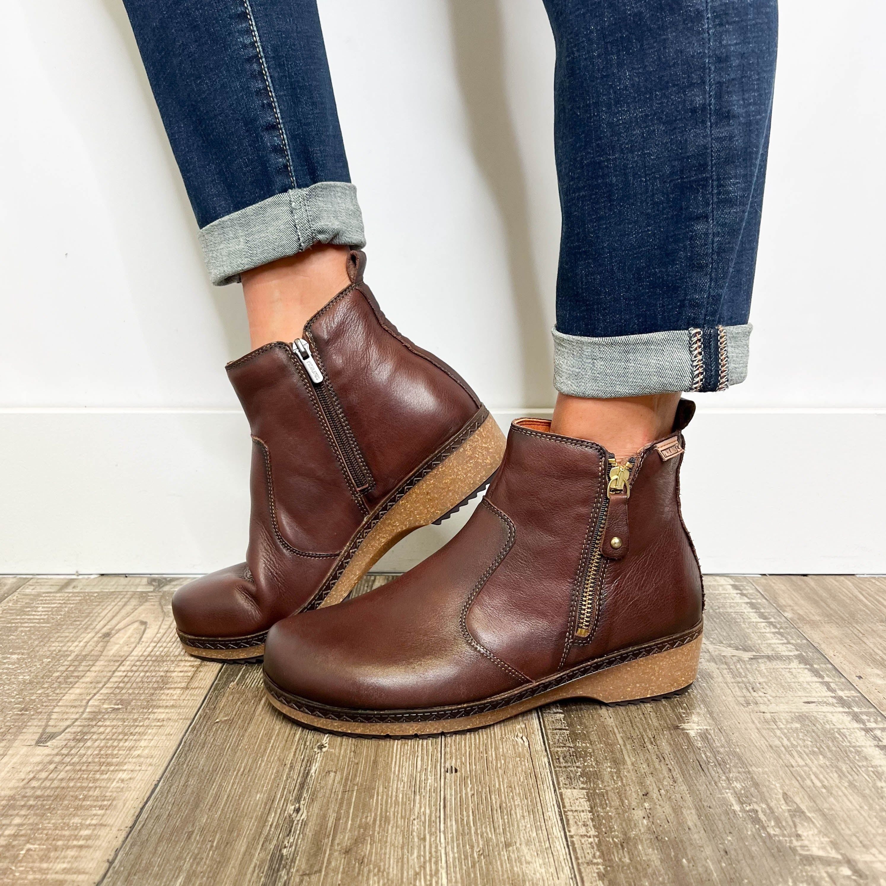 The Granada Women's Comfortable Leather Ankle Boots