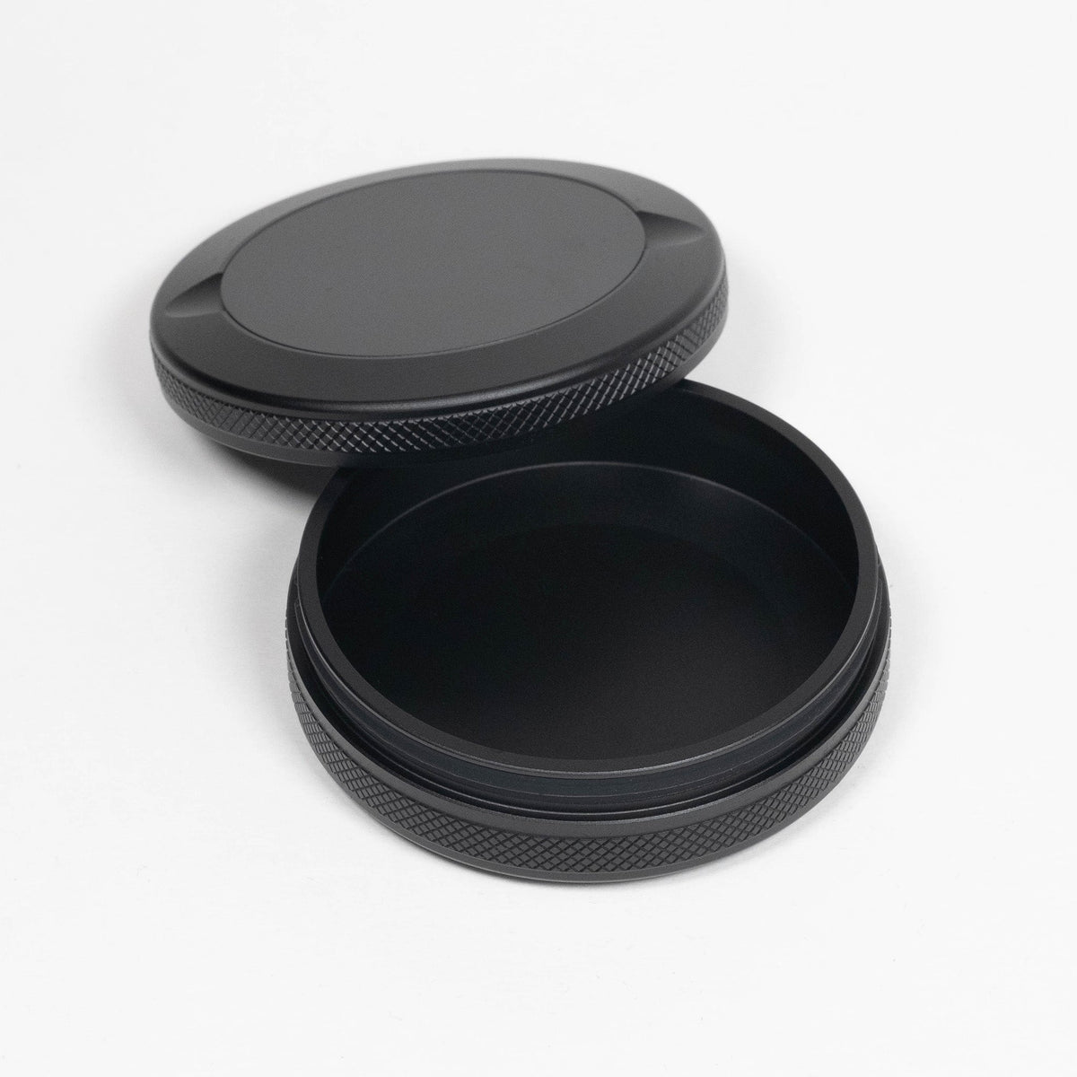 Tubr P20 black pouch can side profile