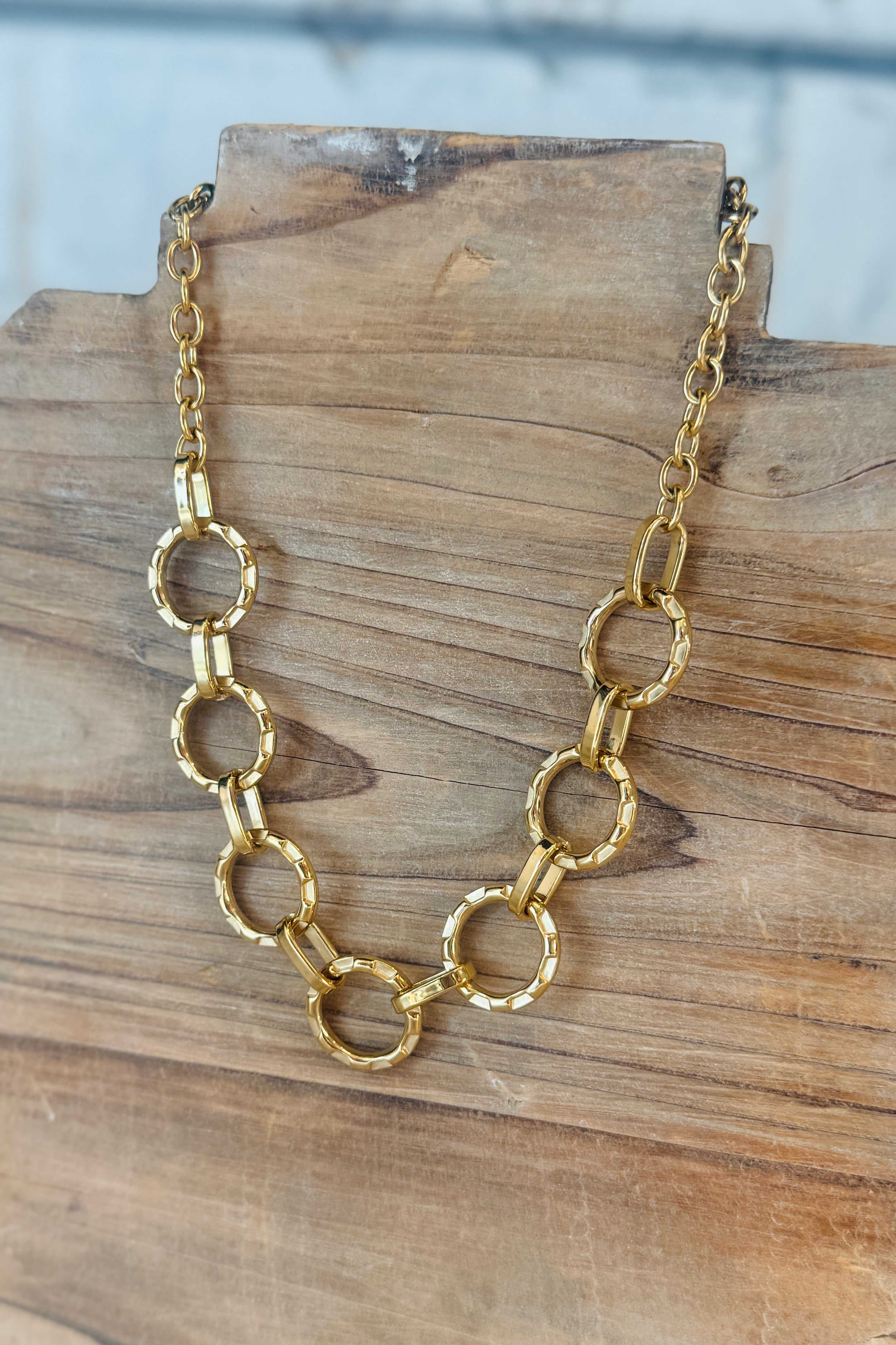 Water Resistant Links Necklace