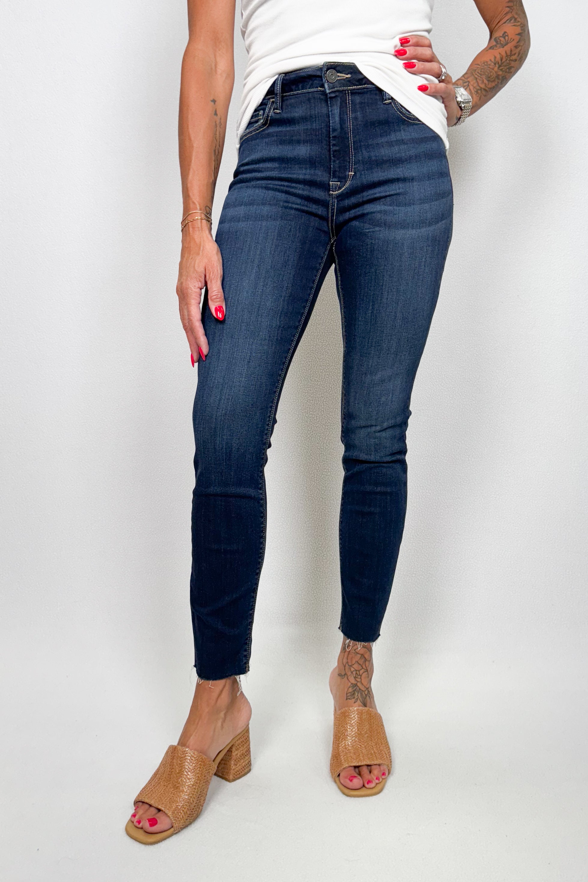 Amelia Raw Hem Stretch Skinny