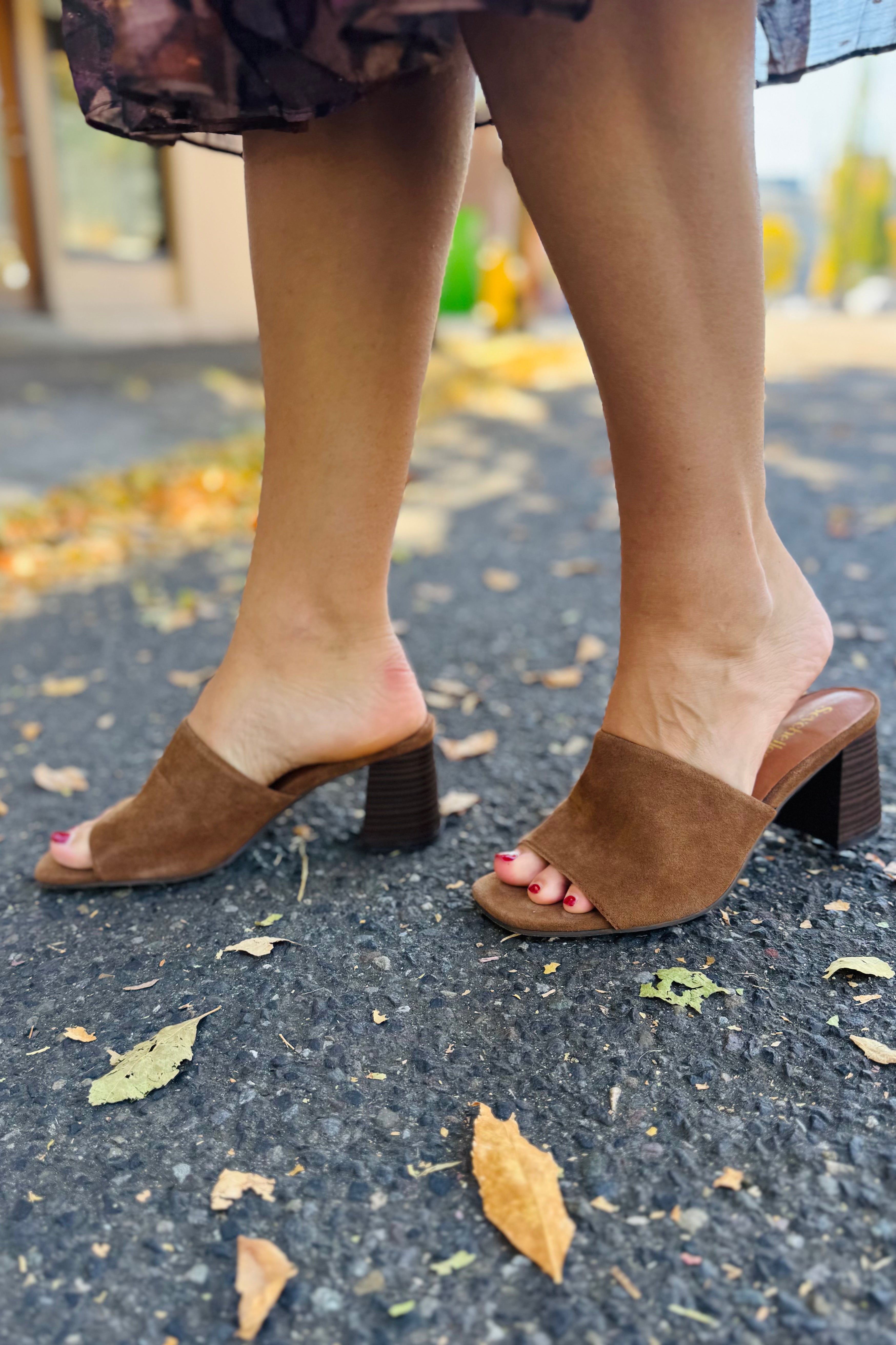 Adapt Sandal-Brown Suede