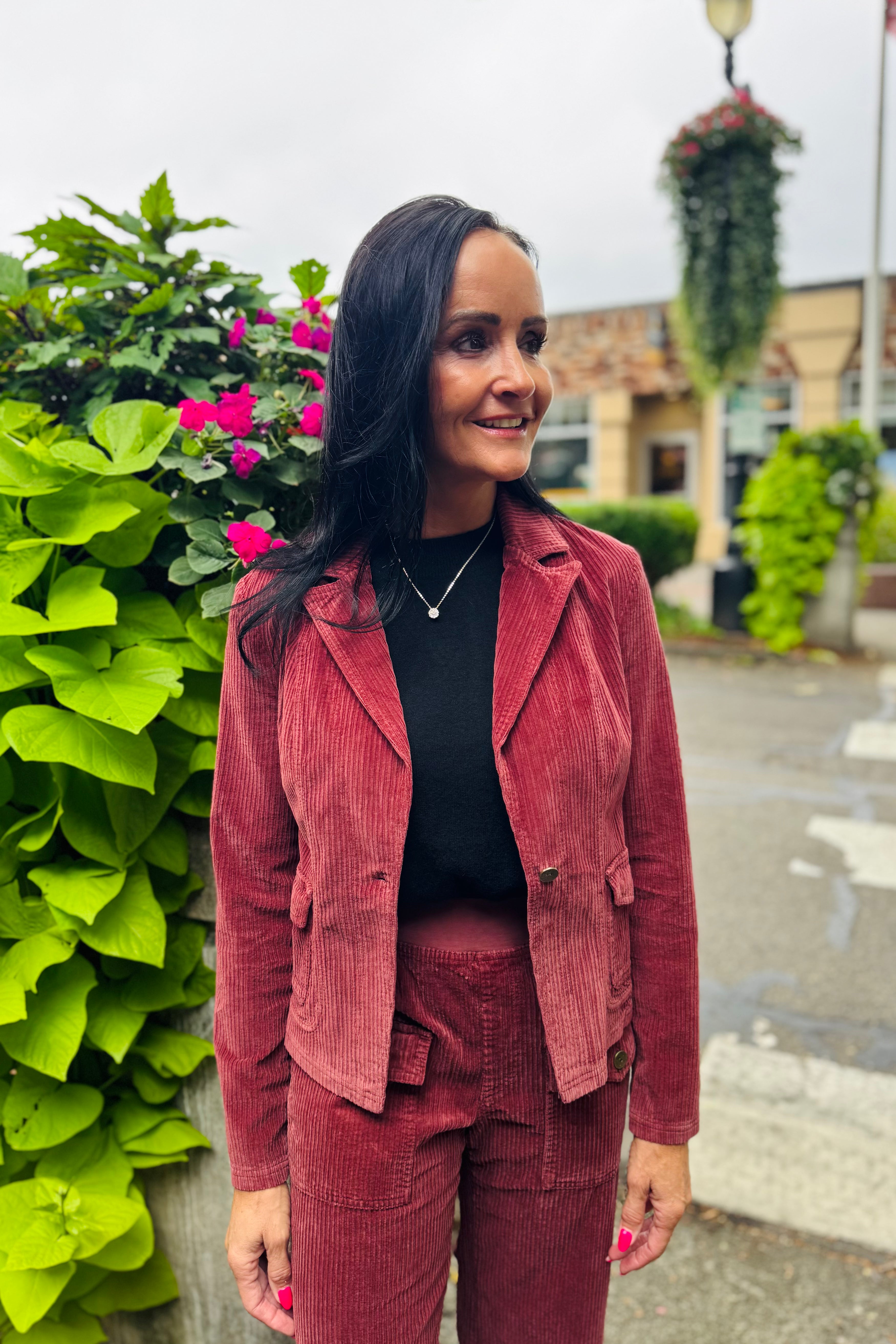 Aila Blazer
