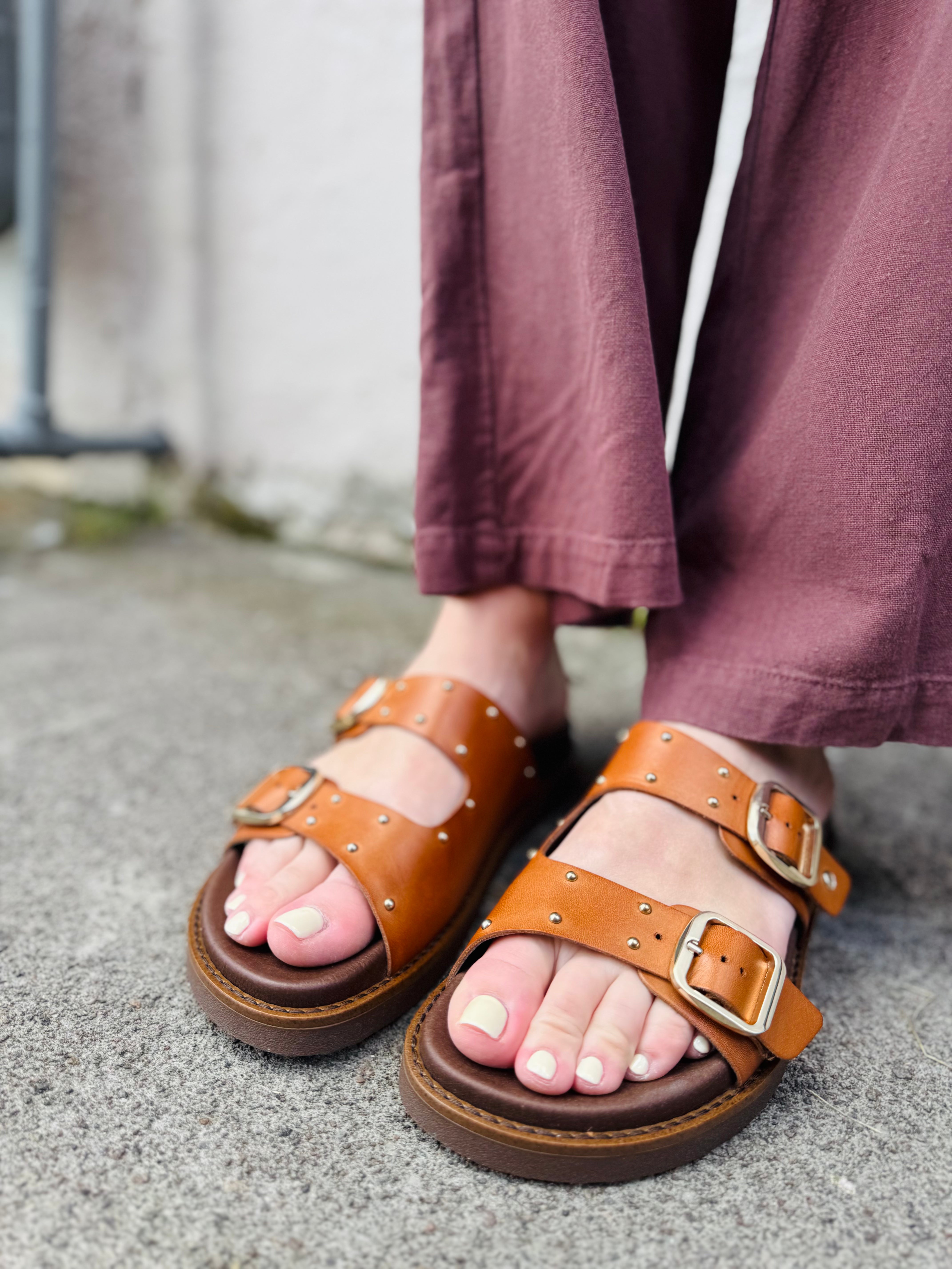 Aitana Flat Sandal