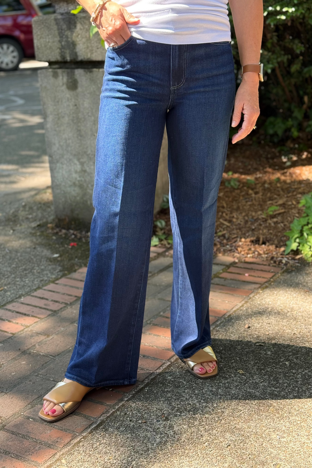 Anessa_31_inch_finished_hem.