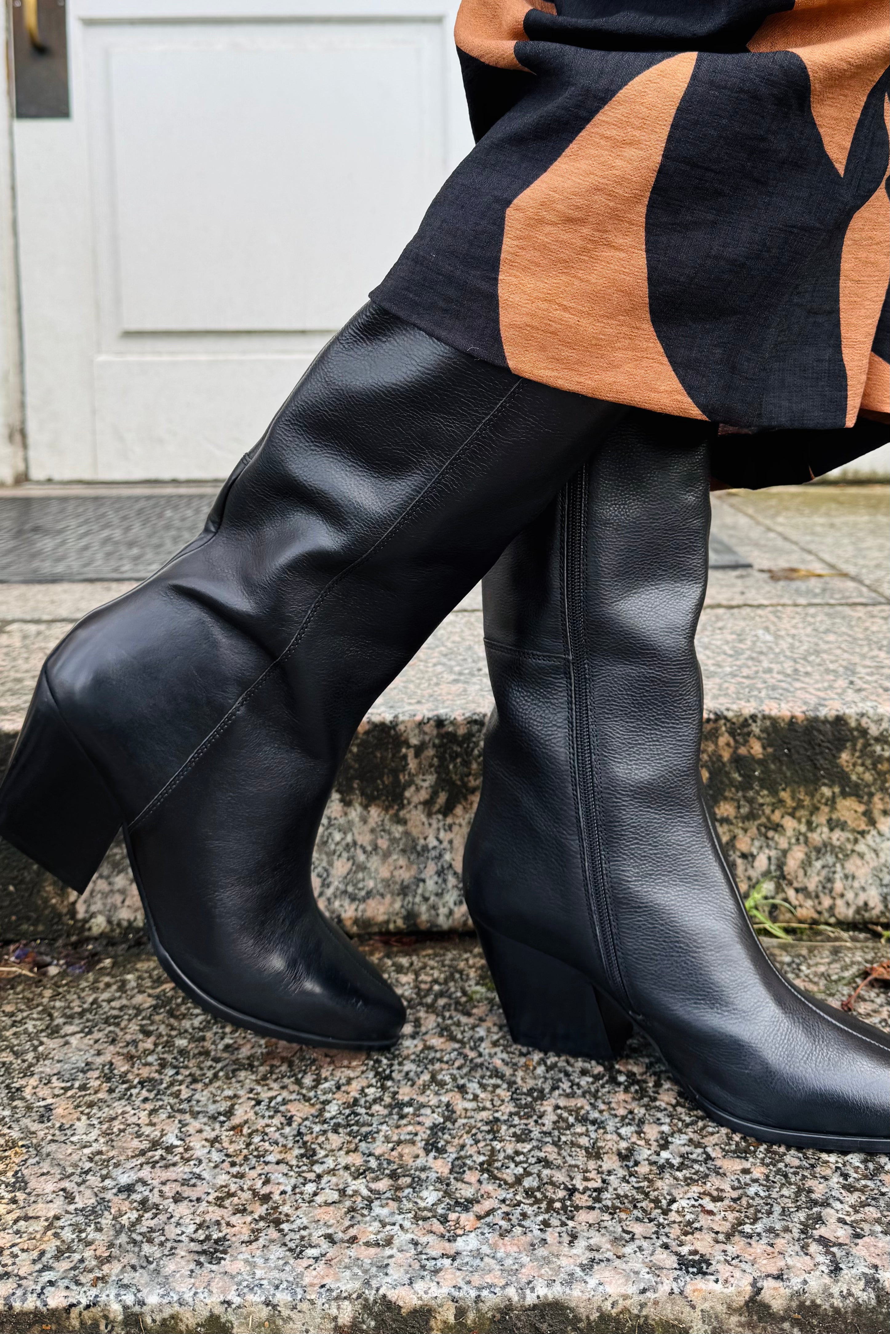 Begging You Boot