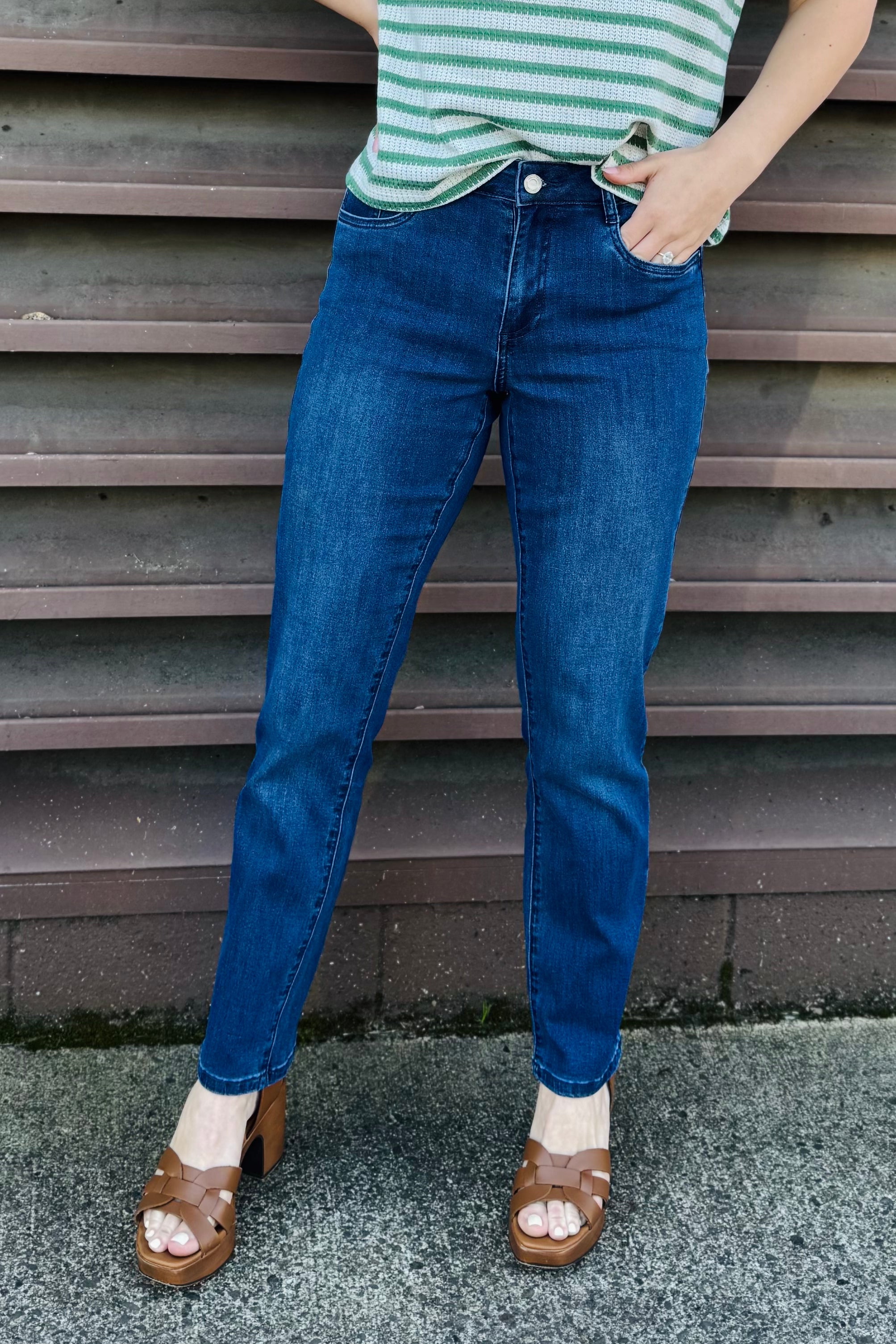 Classic Slim Fit Stretch Jeans