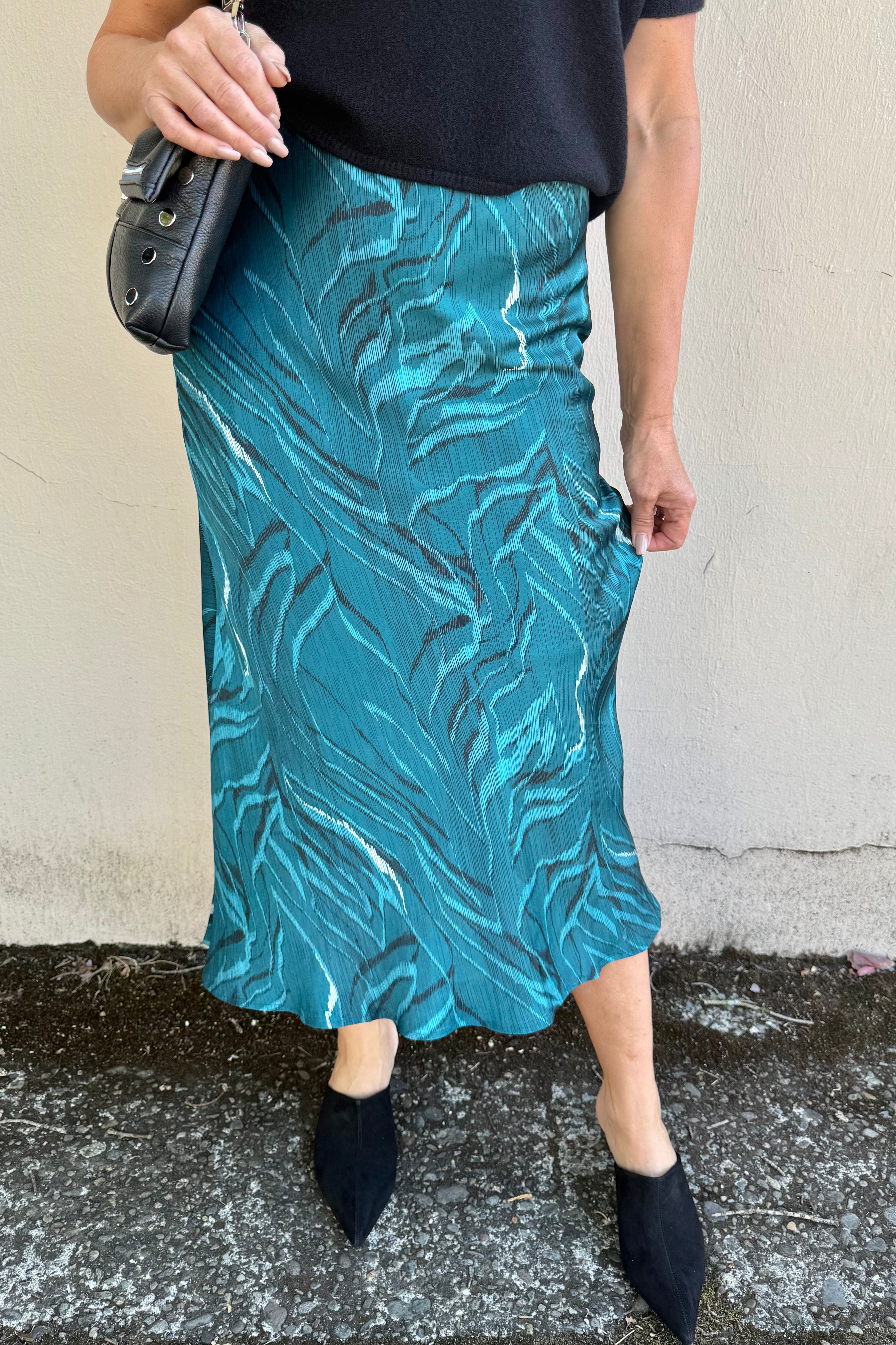 Crystal Waves Skirt