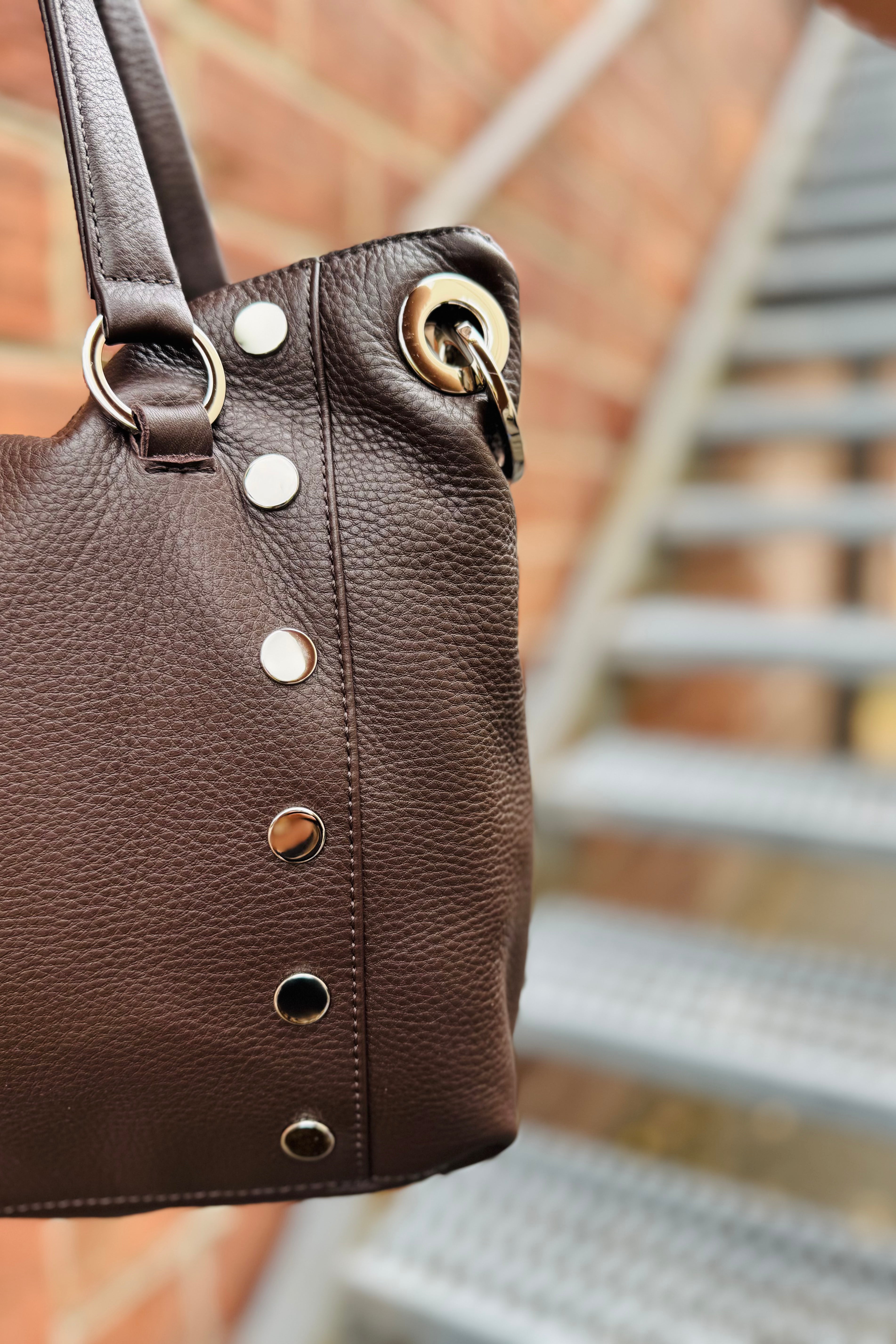 Daniel Med Handbag
