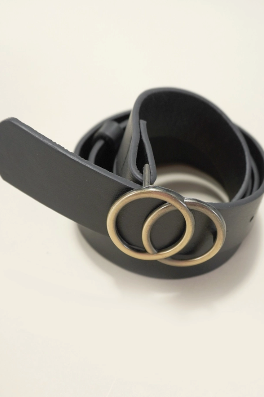 faux leather belt with double O buckle, we have this belt in our Camas and Ridgefield WA